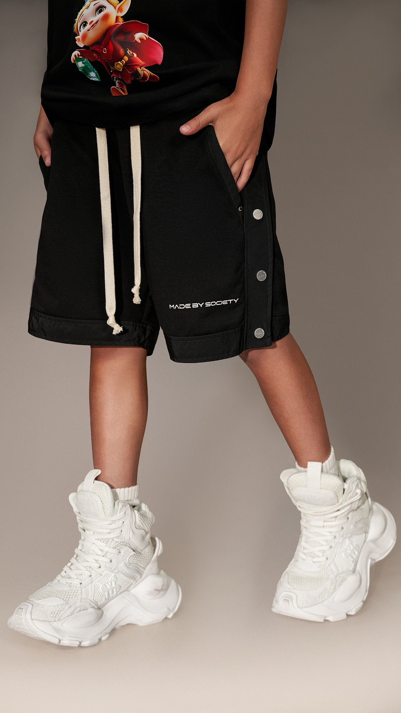 Studded Bermuda Shorts - B36250