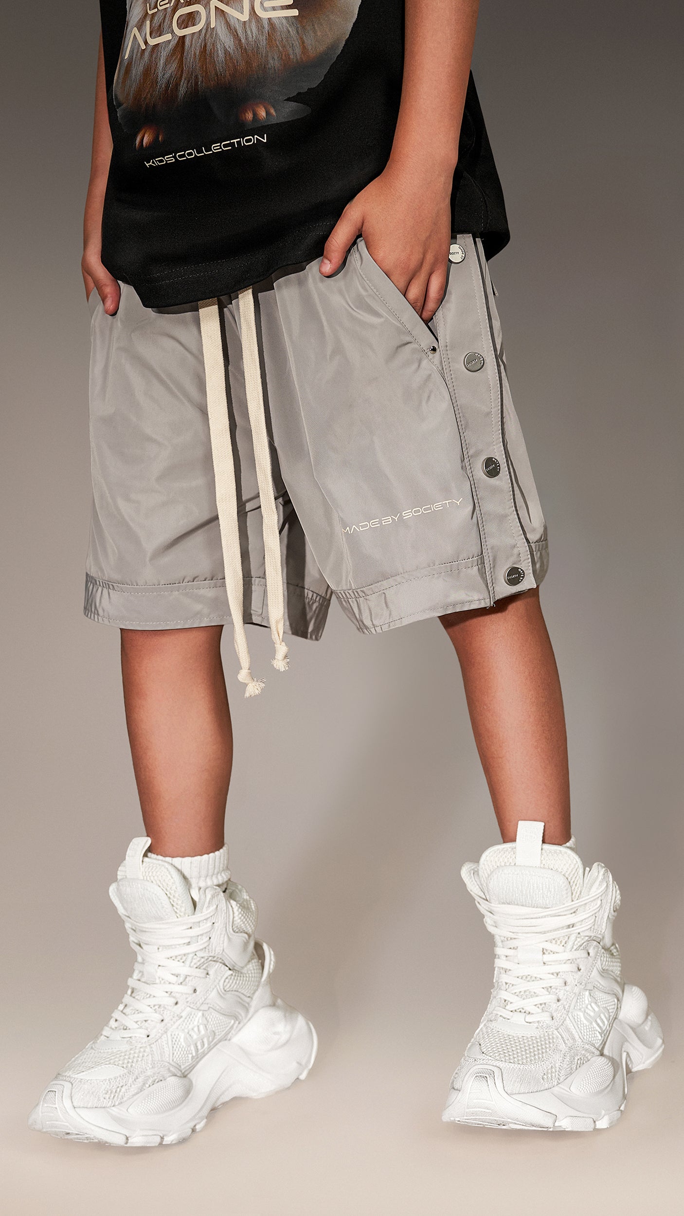 Light Grey Bermuda Shorts with Snaps - B36261