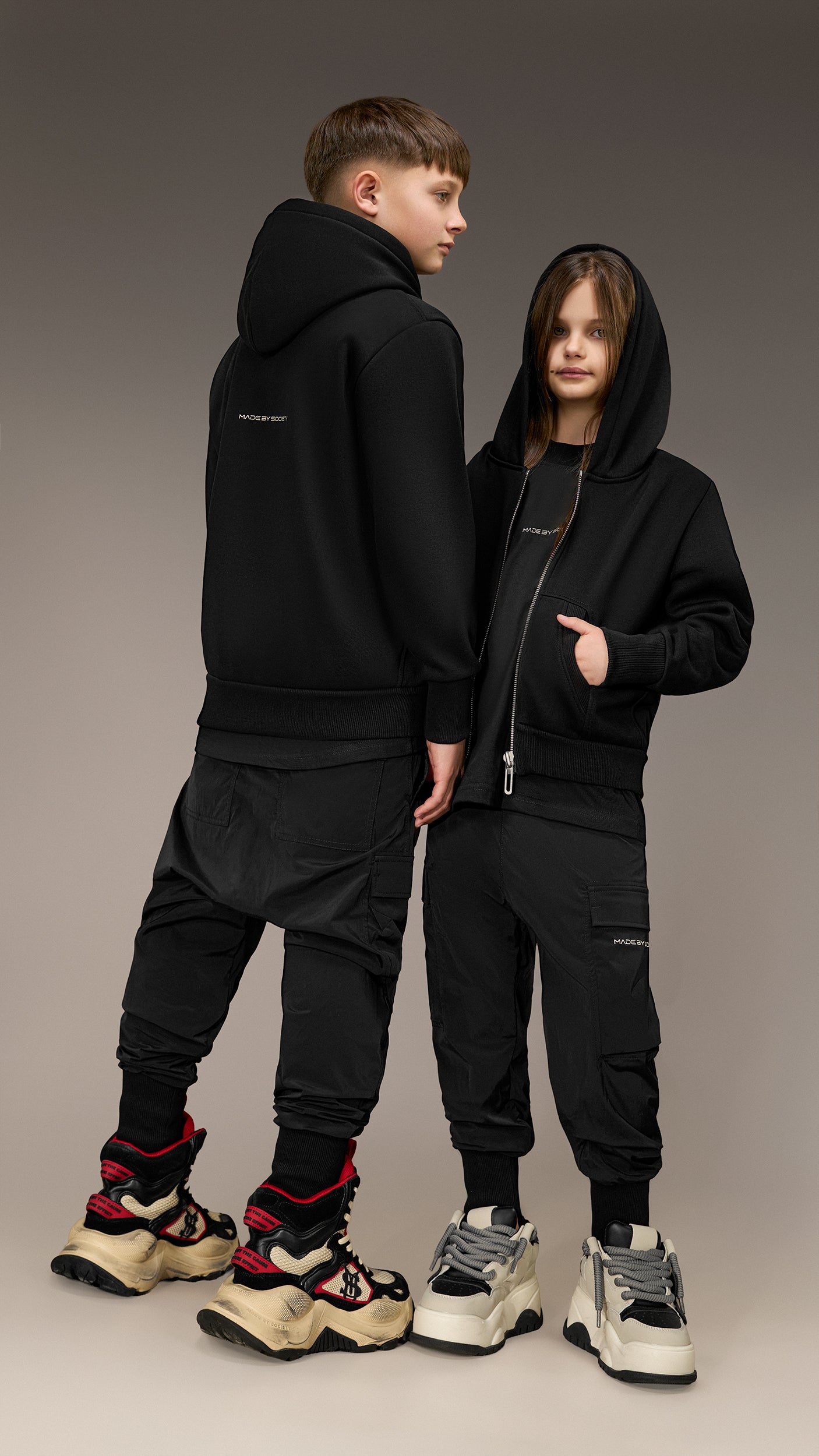 Basic Hoodie "Made by Society" – H36172