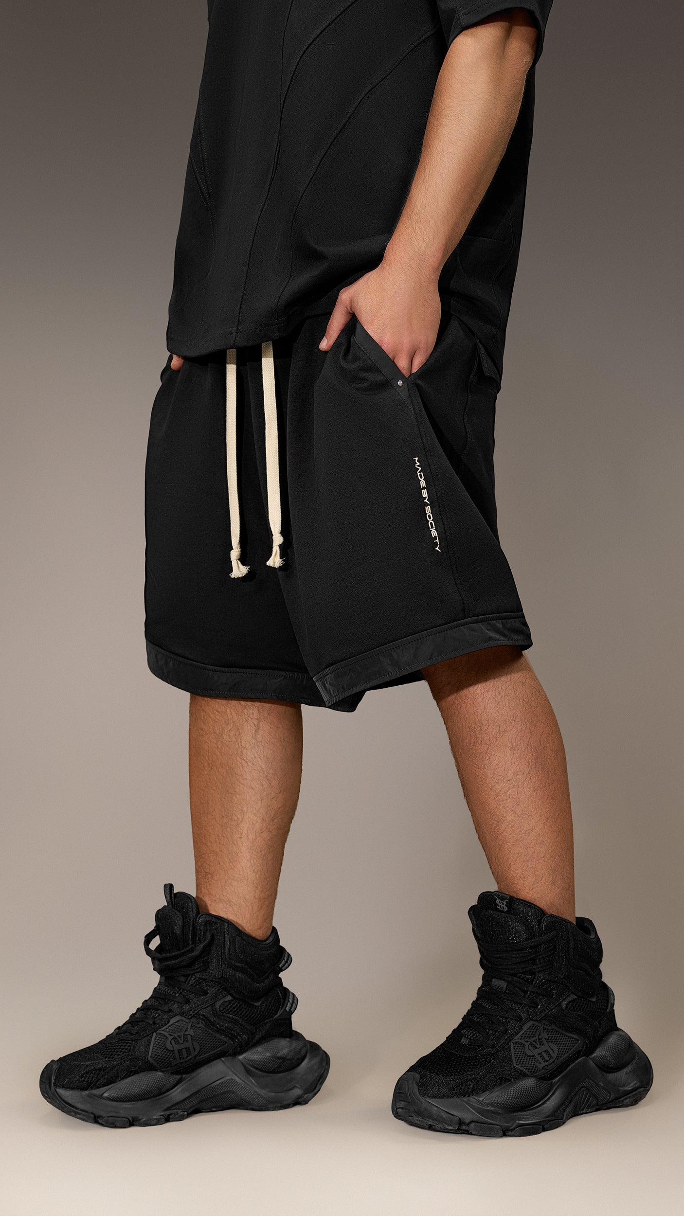 Bermuda Shorts Made by Society – B16151