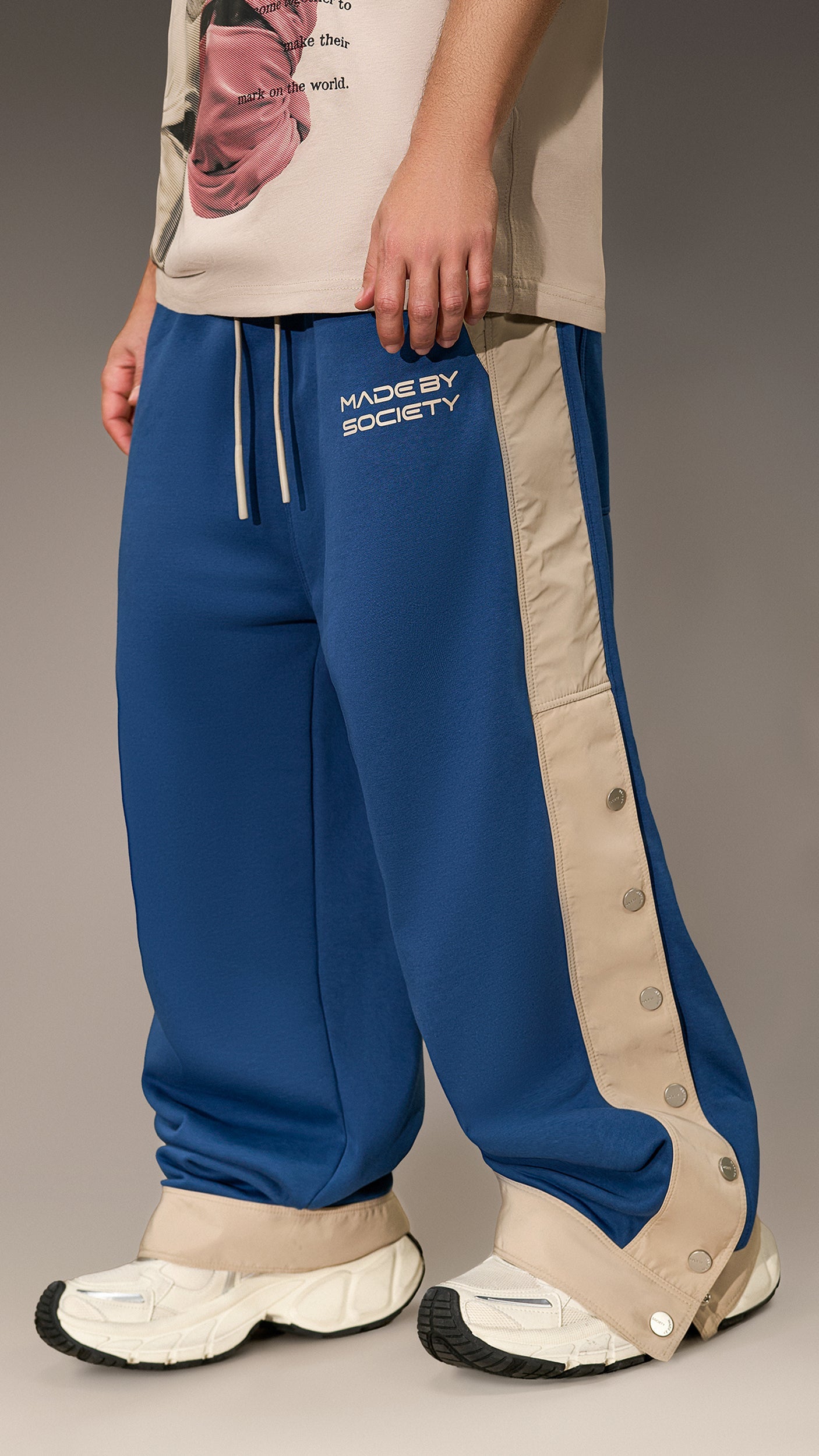Oversized Trousers with Snap Fasteners – P16081