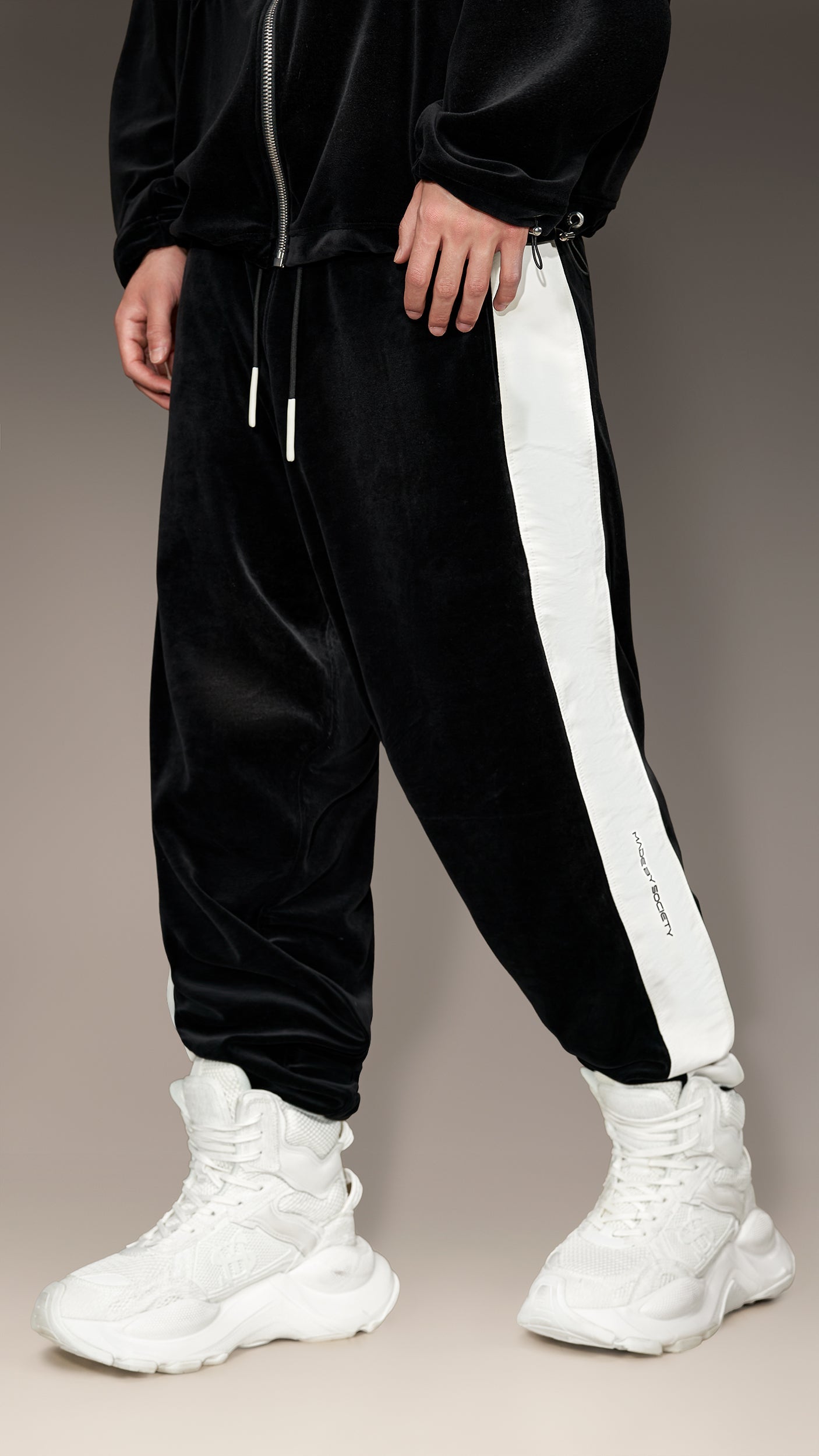 Velvet Stripe Motion Trousers - P16996