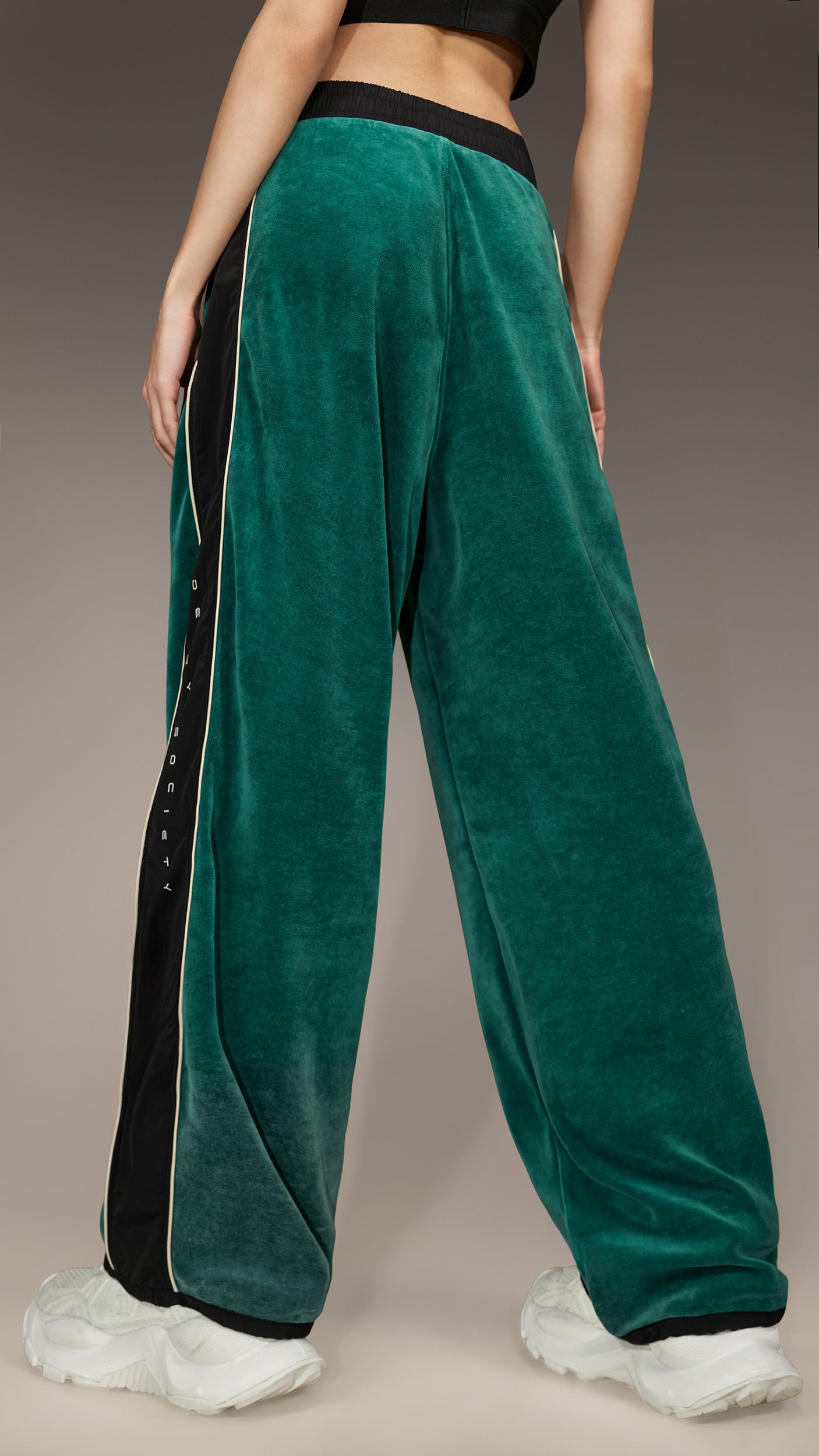 Emerald Velvet Flow Trousers - P27050
