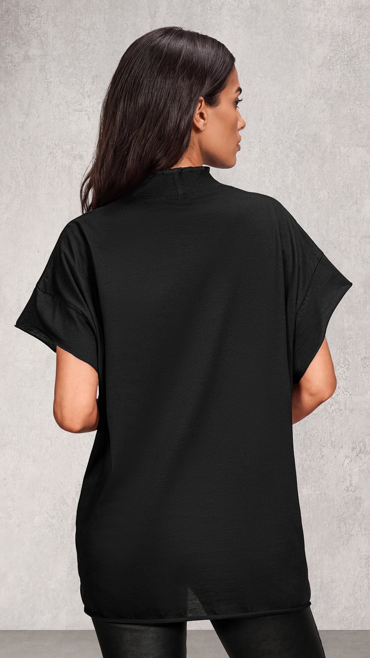 UNVEIL T-Shirt - T27898