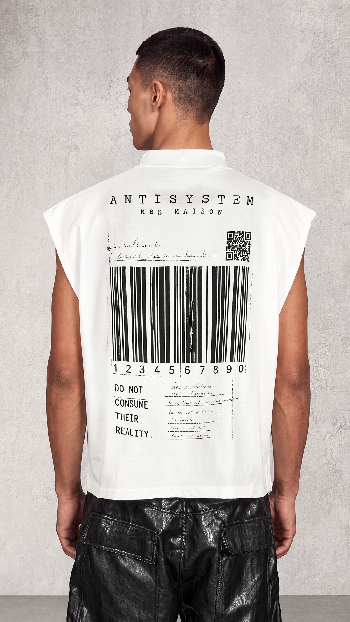 LOOSE CUT T-Shirt - M17708