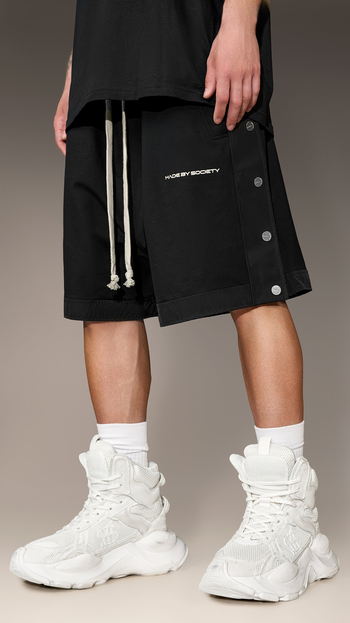 VORTEX DRAG Bermuda Shorts - B17285