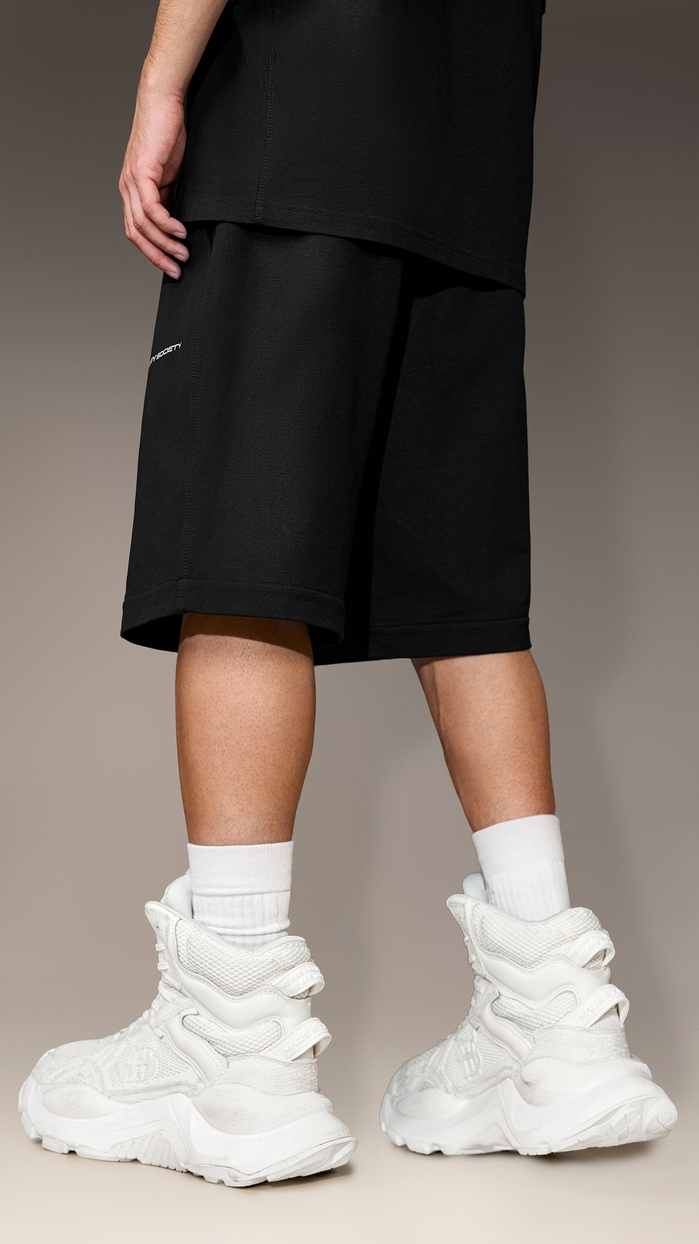 CONCRETE SHELL Bermuda Shorts - B17366