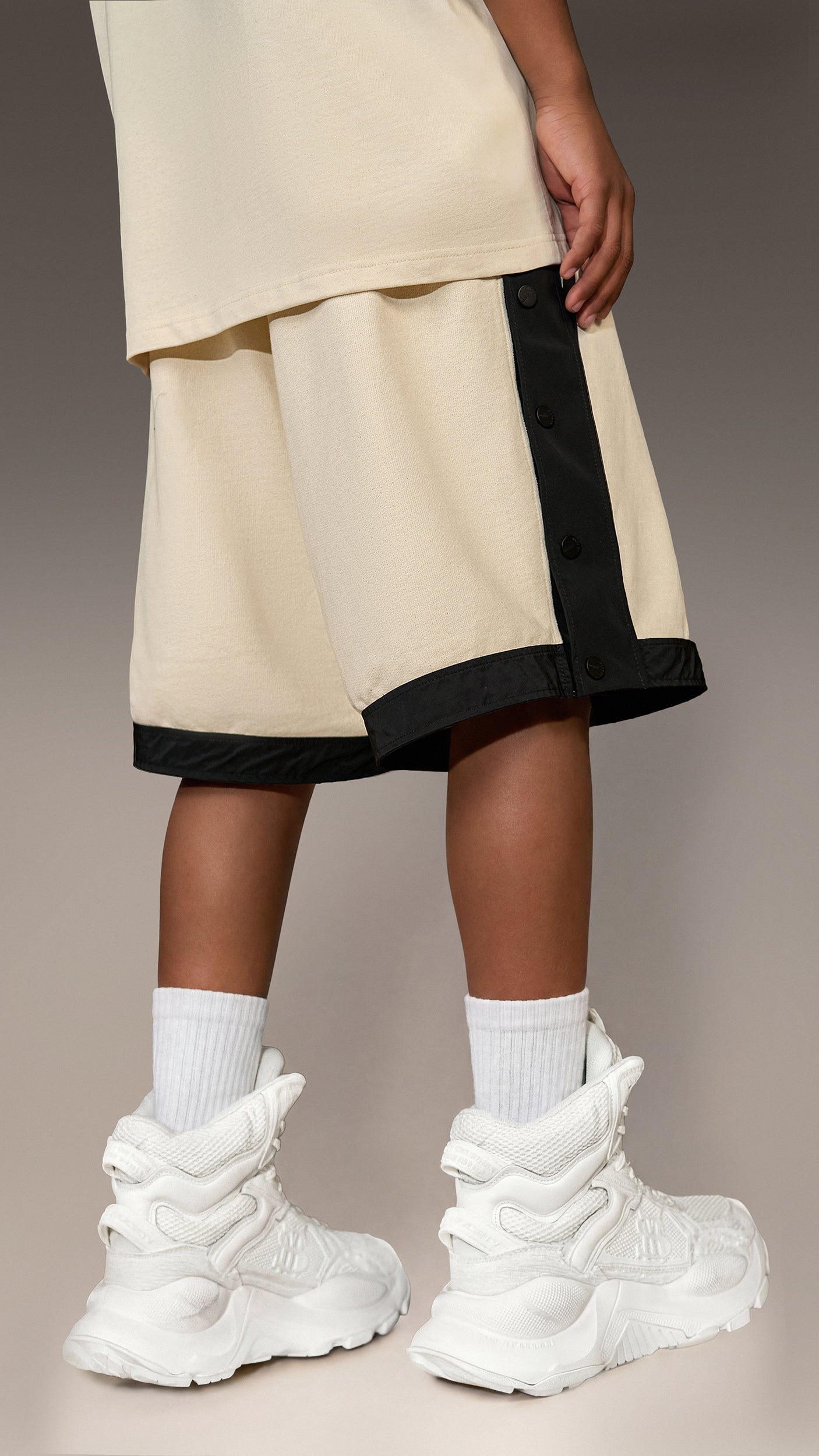STASIS Bermuda Shorts - B37383