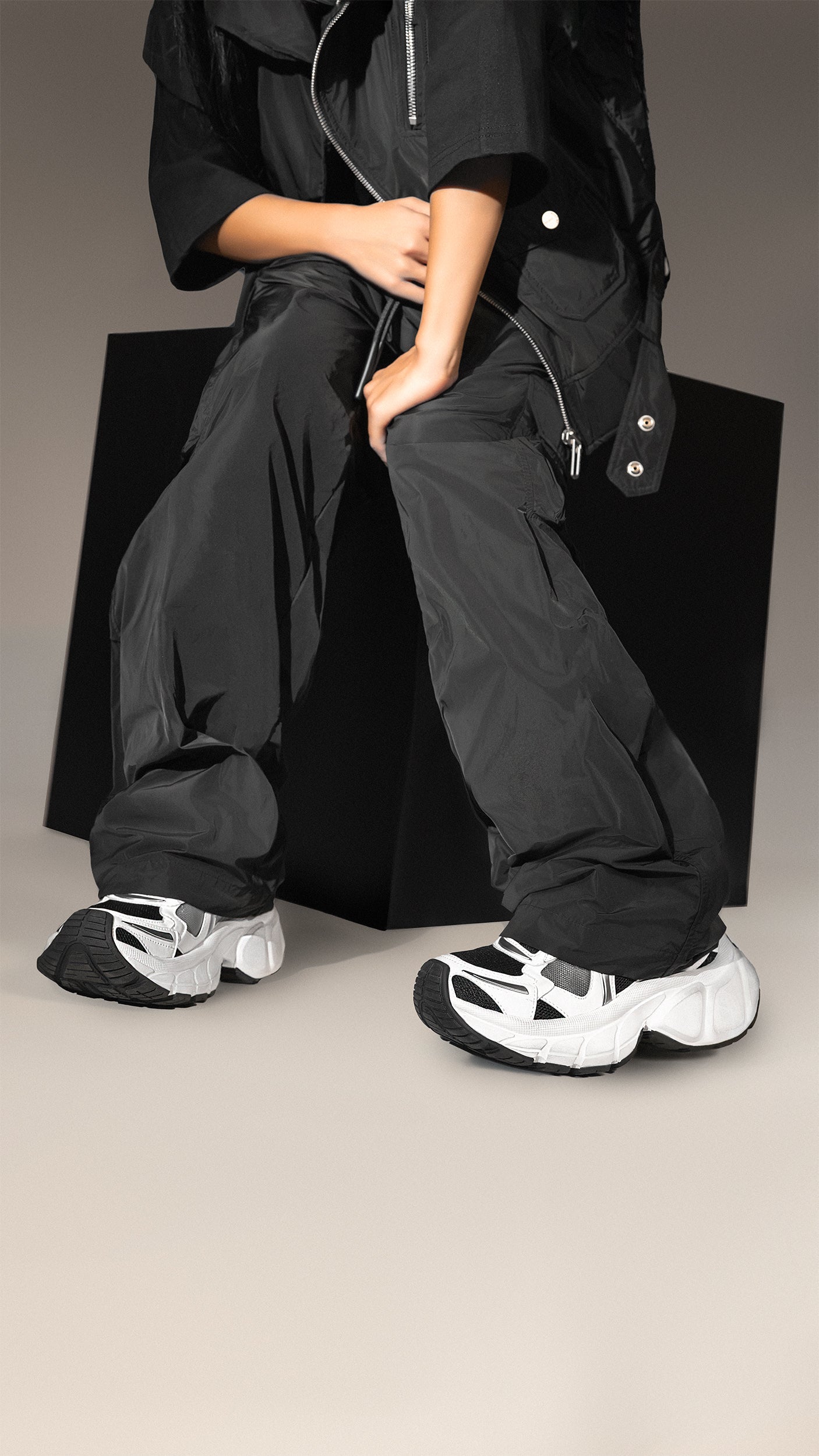 MBS 01 Neutral Black W - I15929