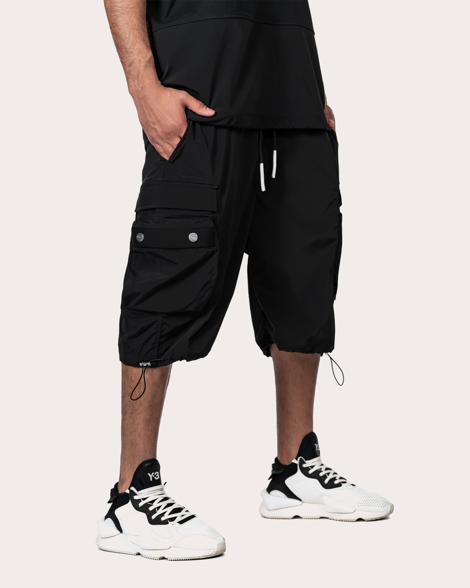 Stud cargo shorts - B14401