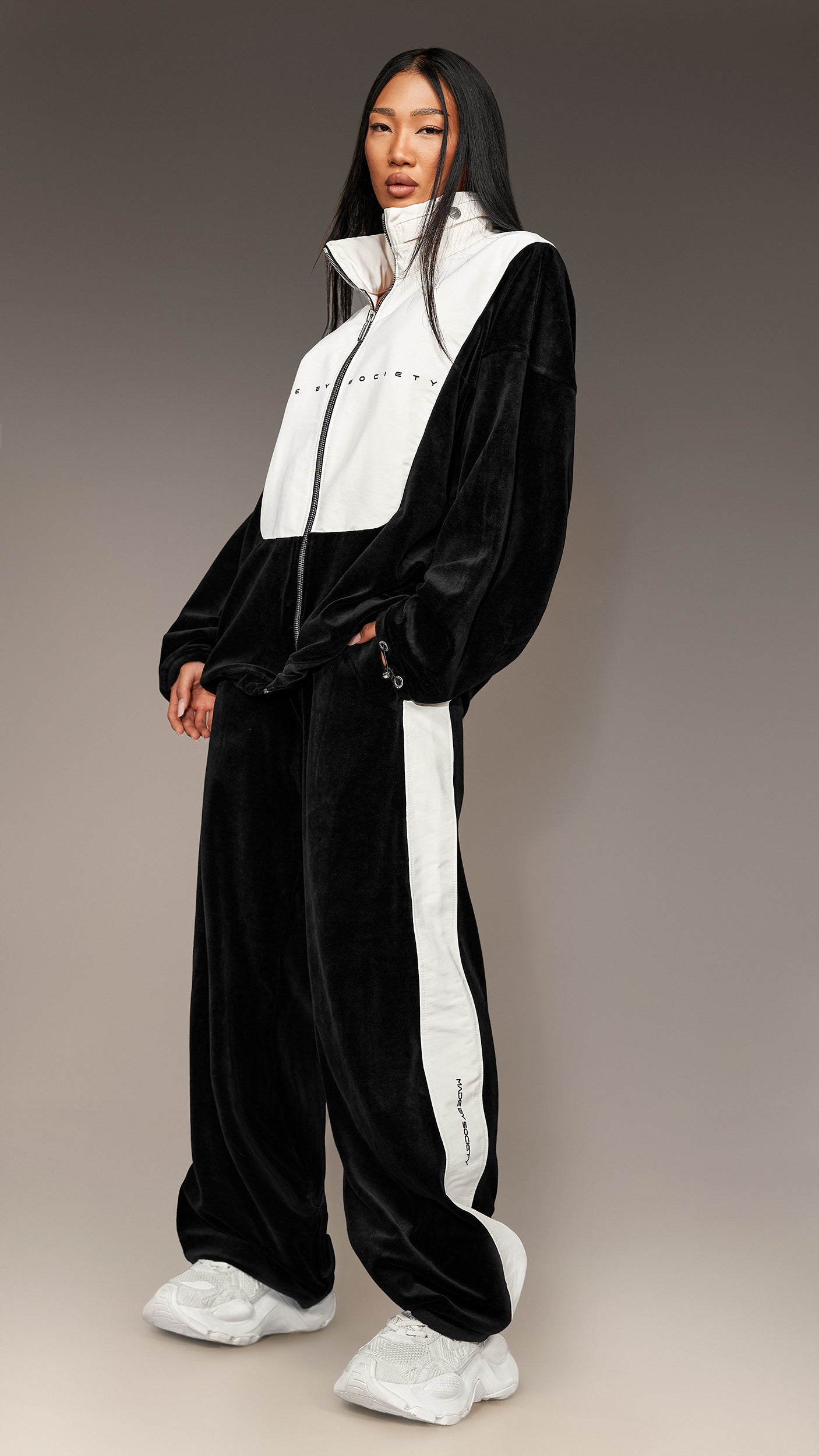 KEY0395.jpg?v=1759939230&width