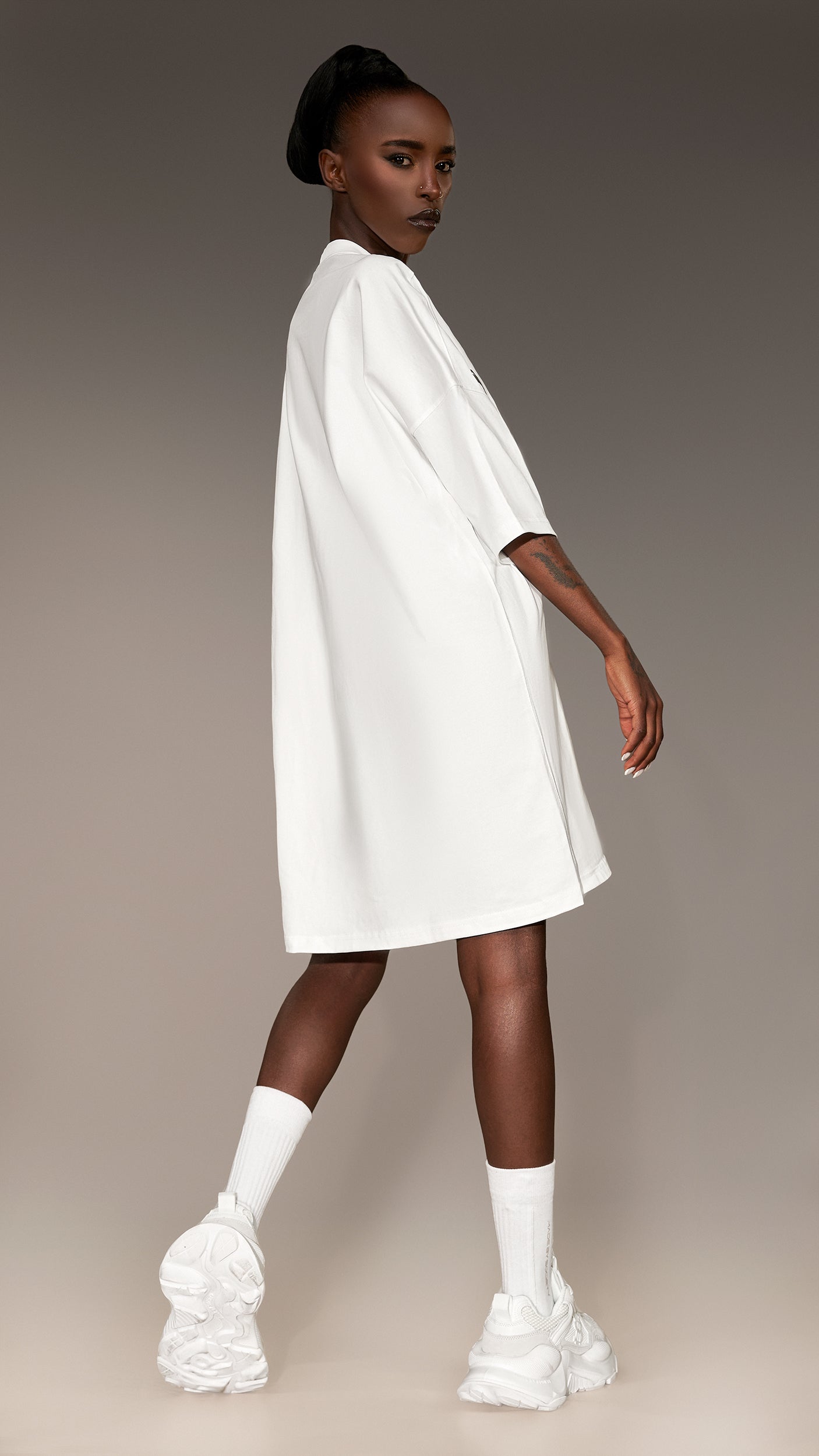 "CHIC" Oversized T-Shirt - T26346