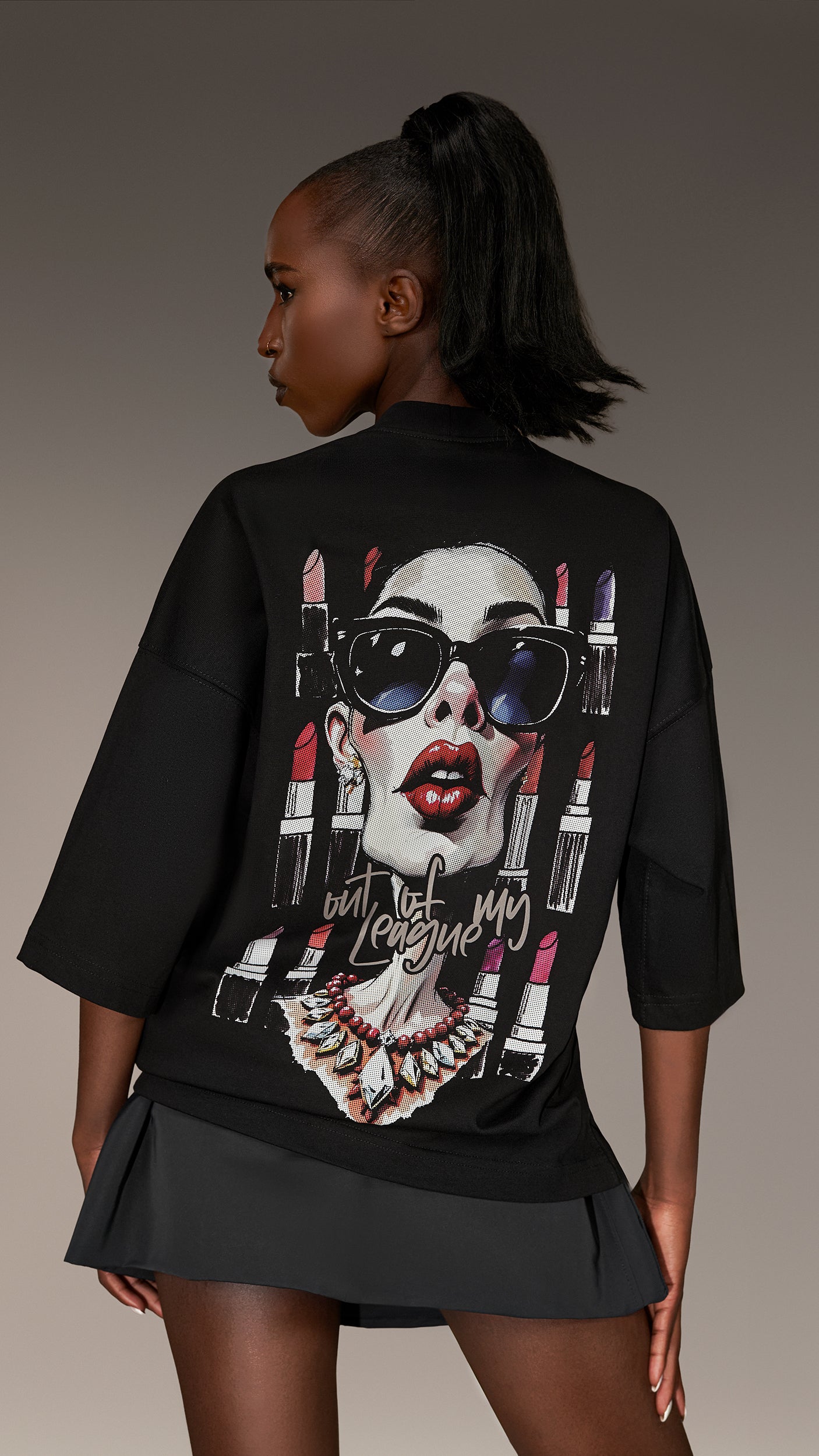 Oversized T-shirt "Out of My League" - T26332