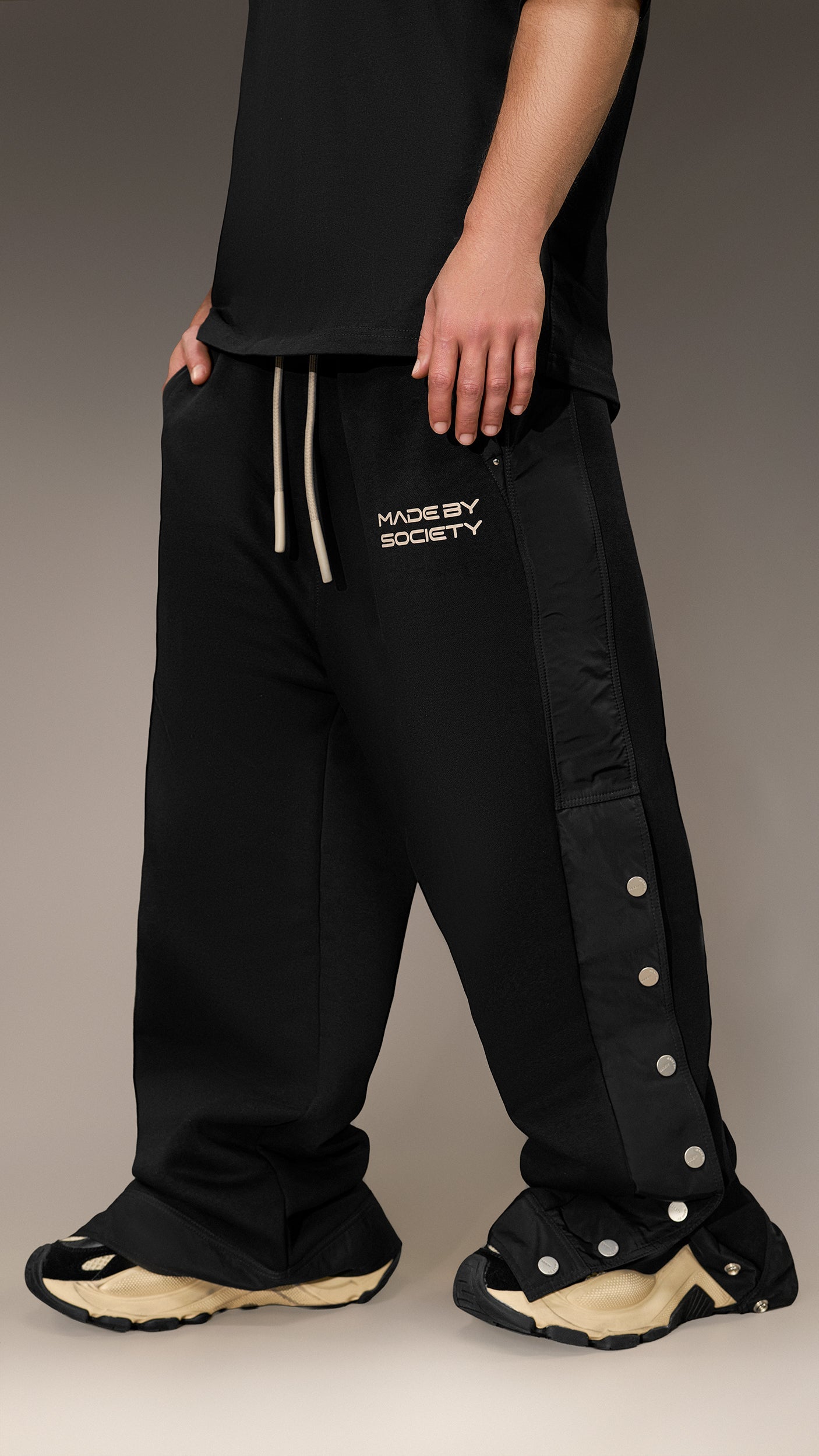 Jogger Pants "Made by Society" - P16014