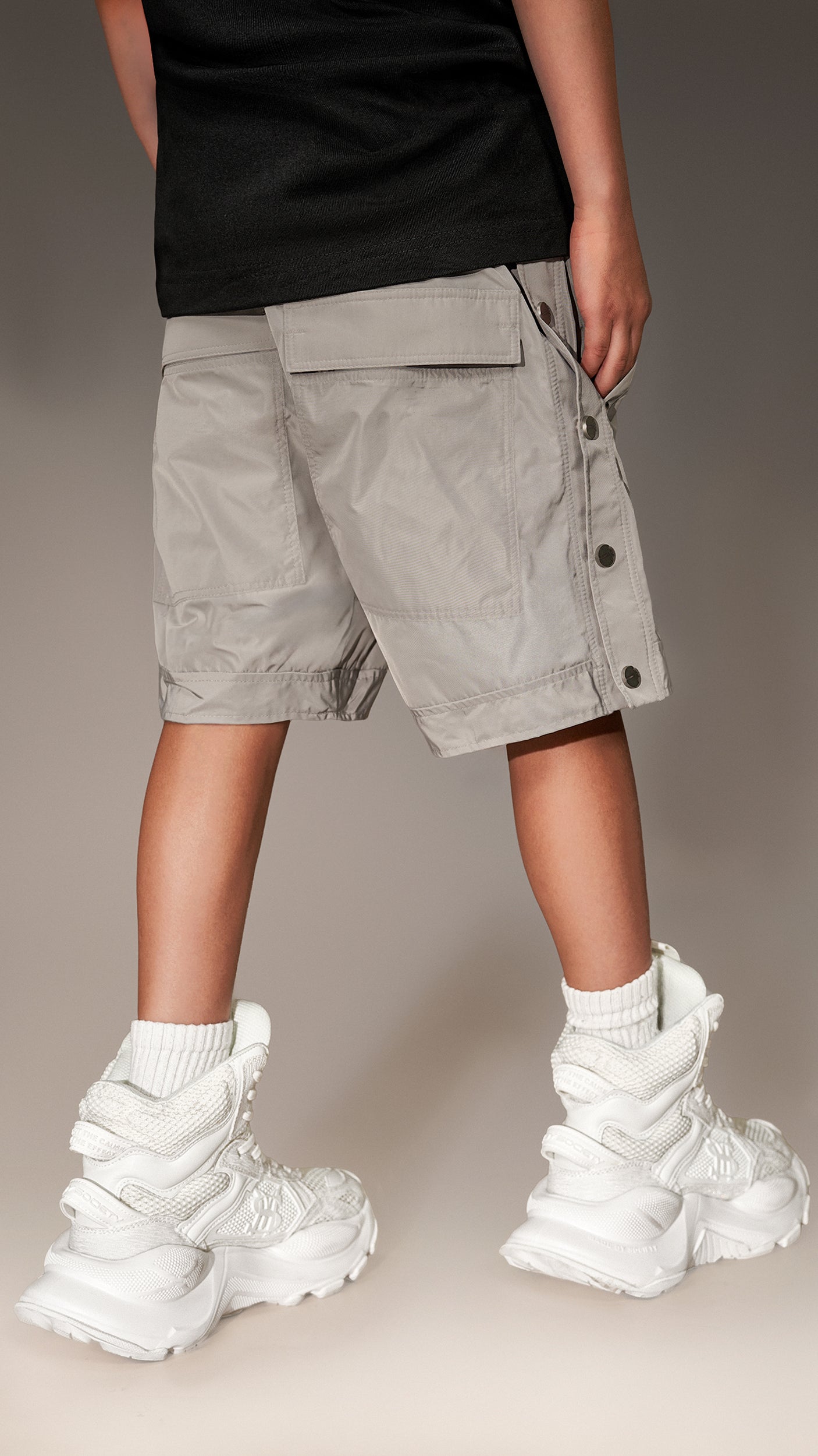 Light Grey Bermuda Shorts with Snaps - B36261