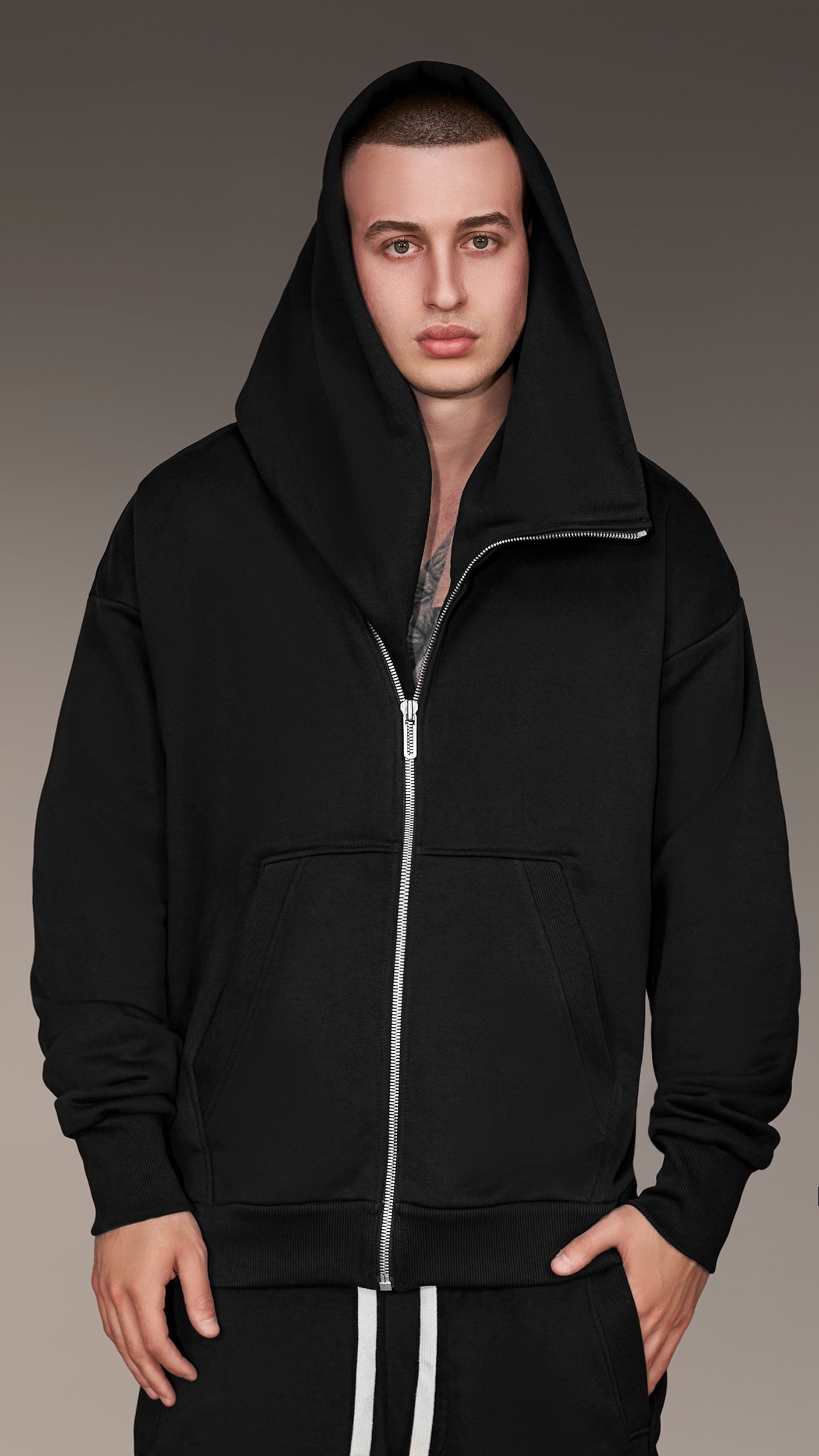 L’Essentiel Hoodie - H16895