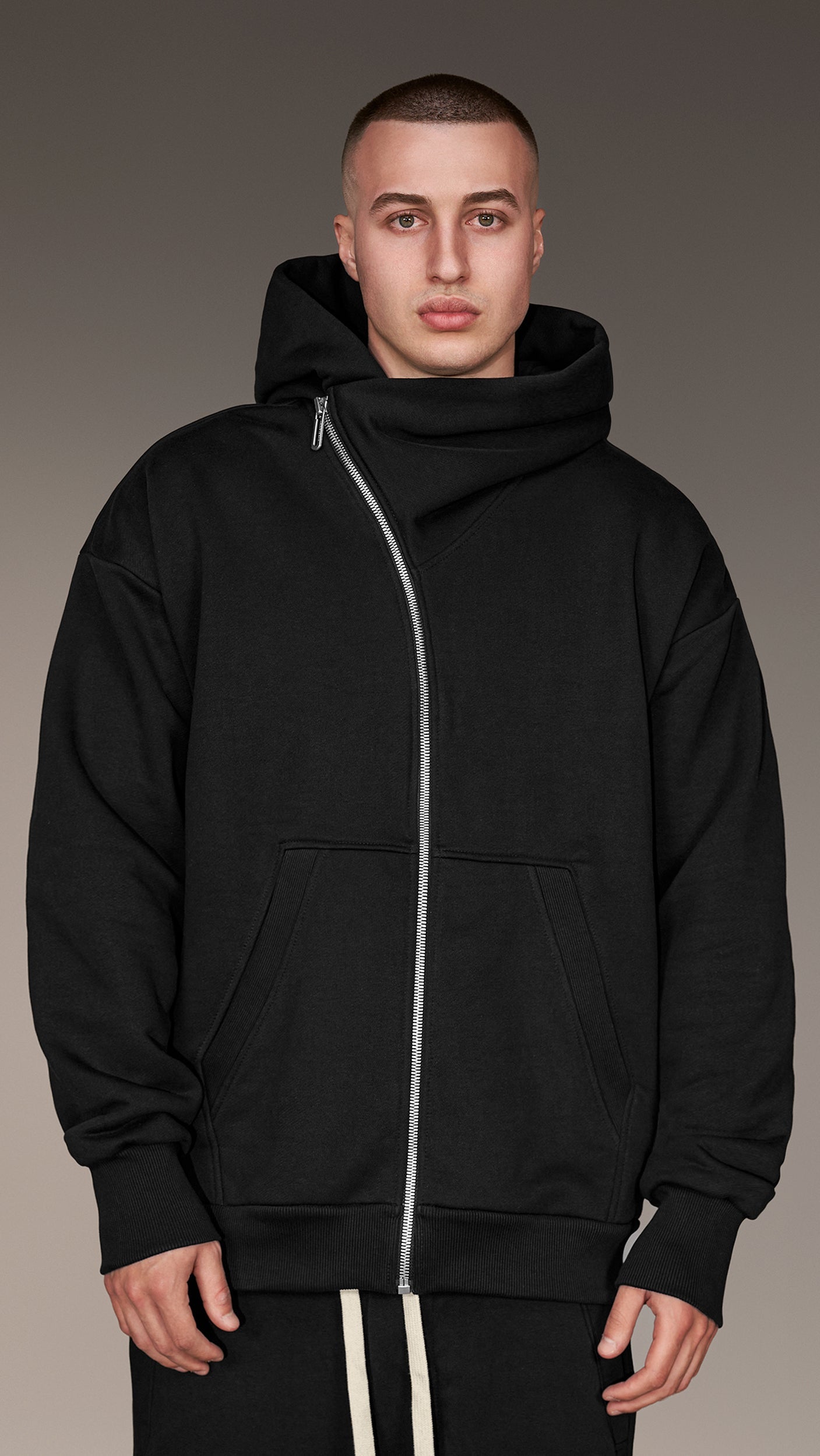 L’Essentiel Hoodie - H16895