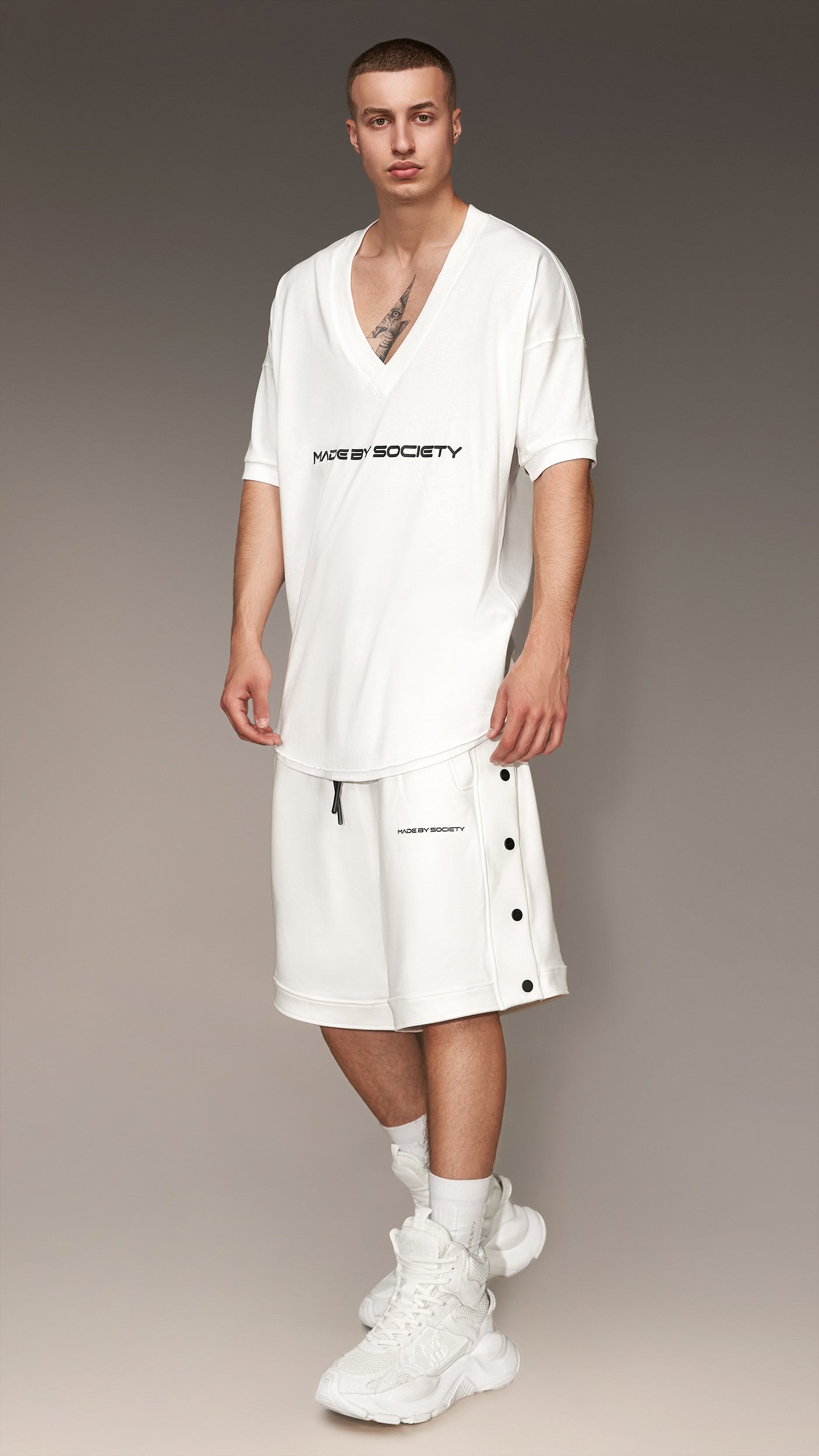 Bermuda Shorts with Buttons - B16488