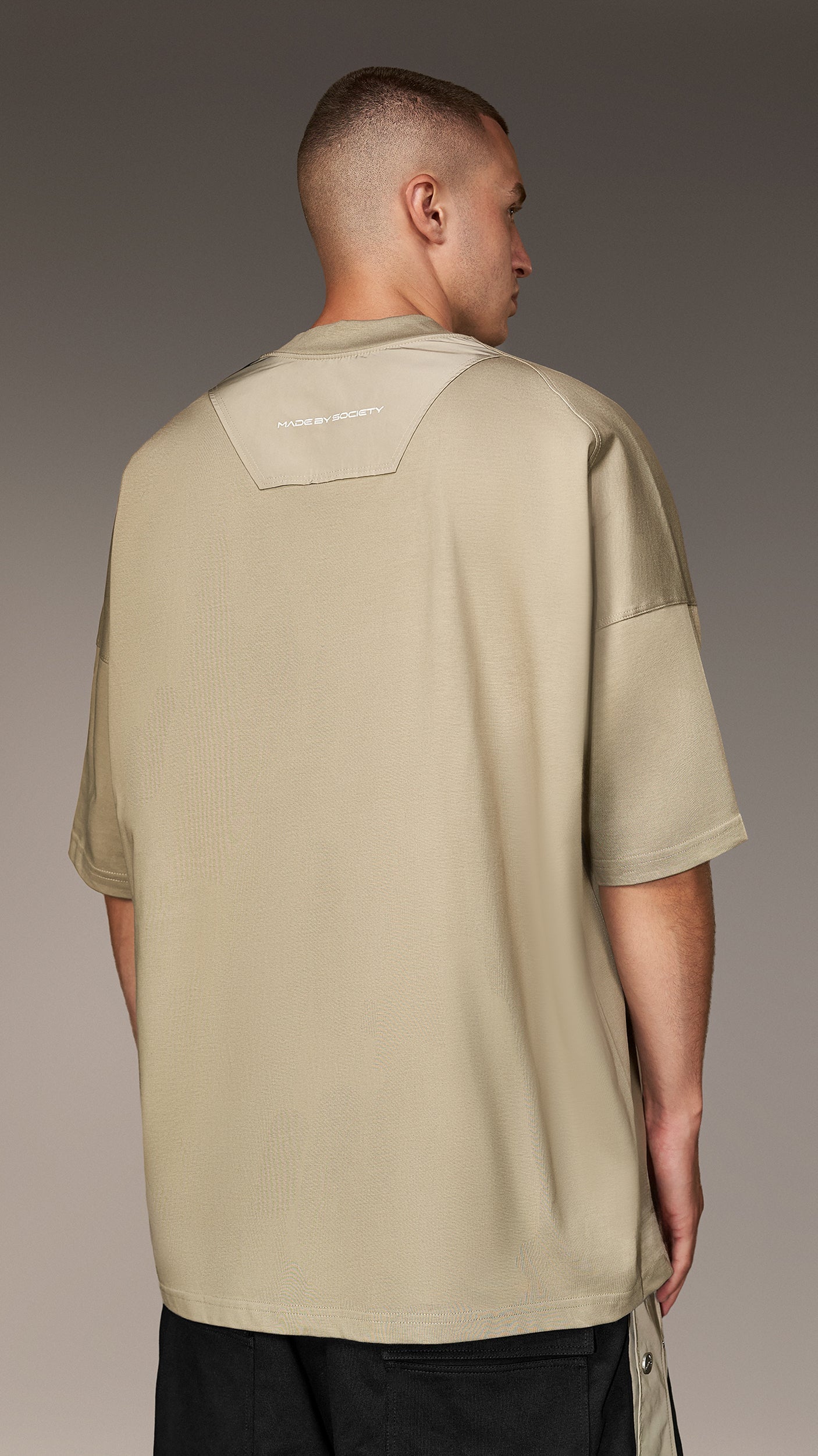 V-Neck T-Shirt - T16624