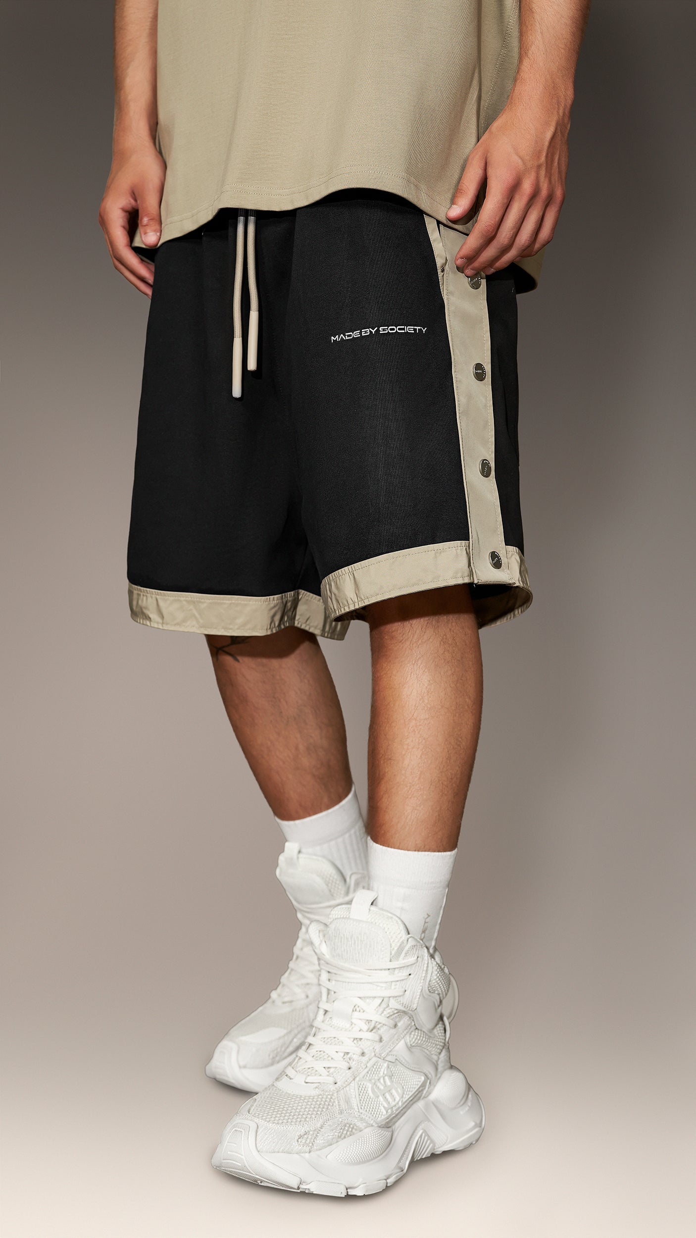 Studded Shorts - B16514