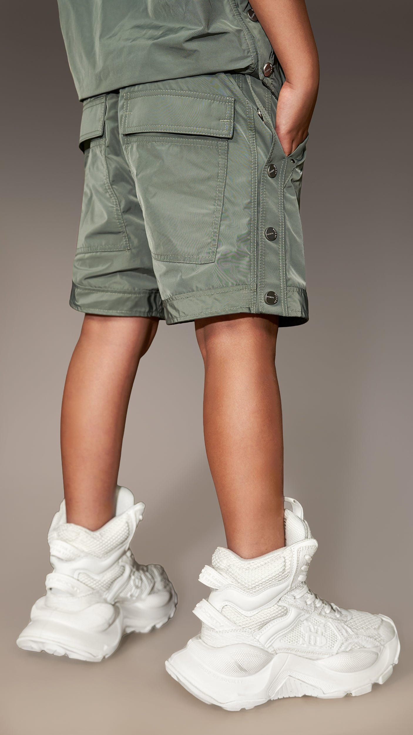Studded Bermuda Shorts - B36603
