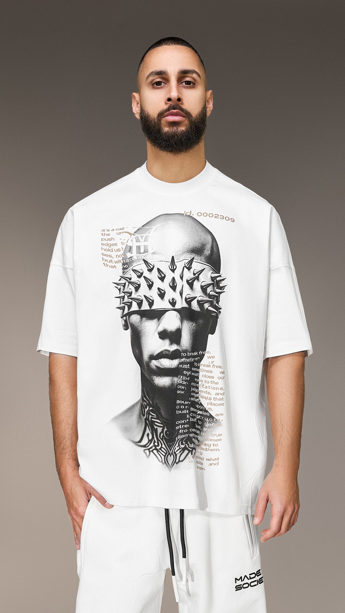 Oversized "Break Free" T-Shirt - T15997