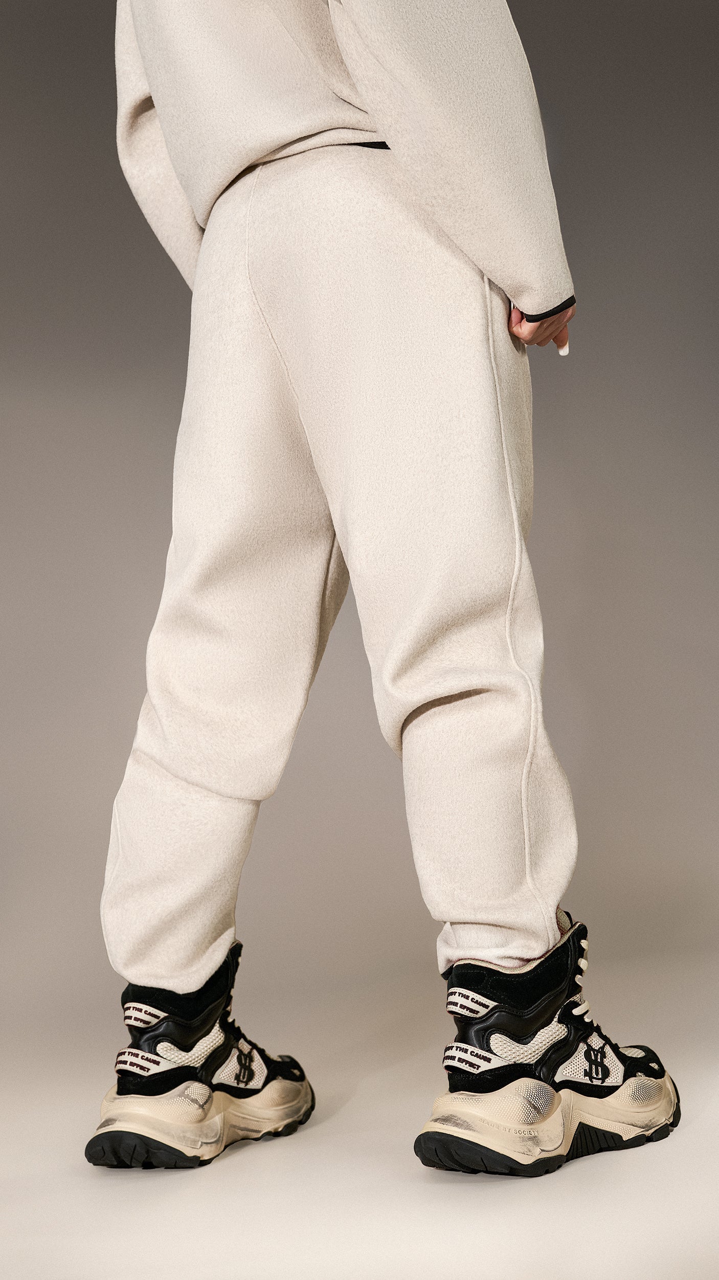 Joggers trousers - P25978