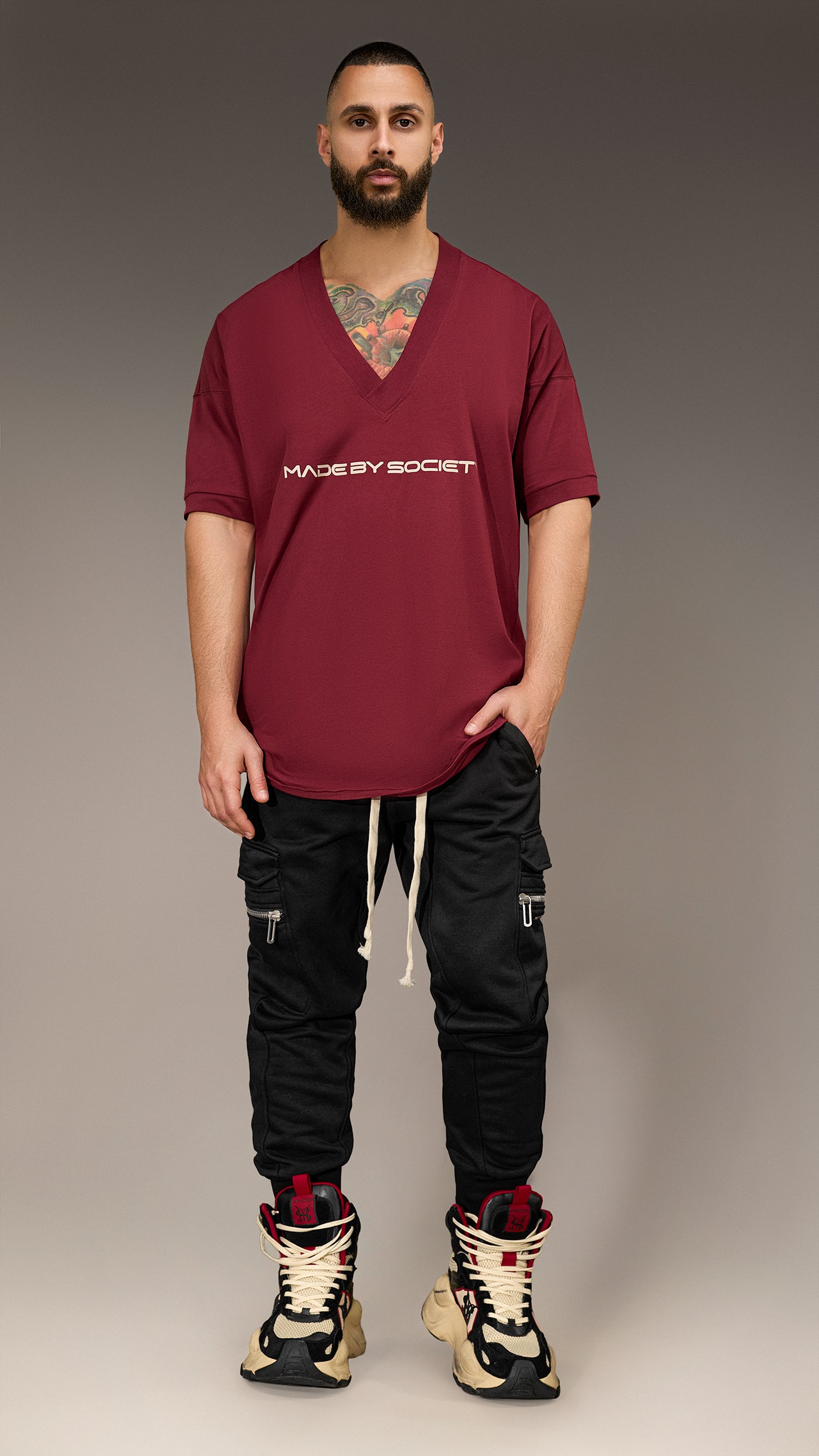 V-neck T-shirt - T16101