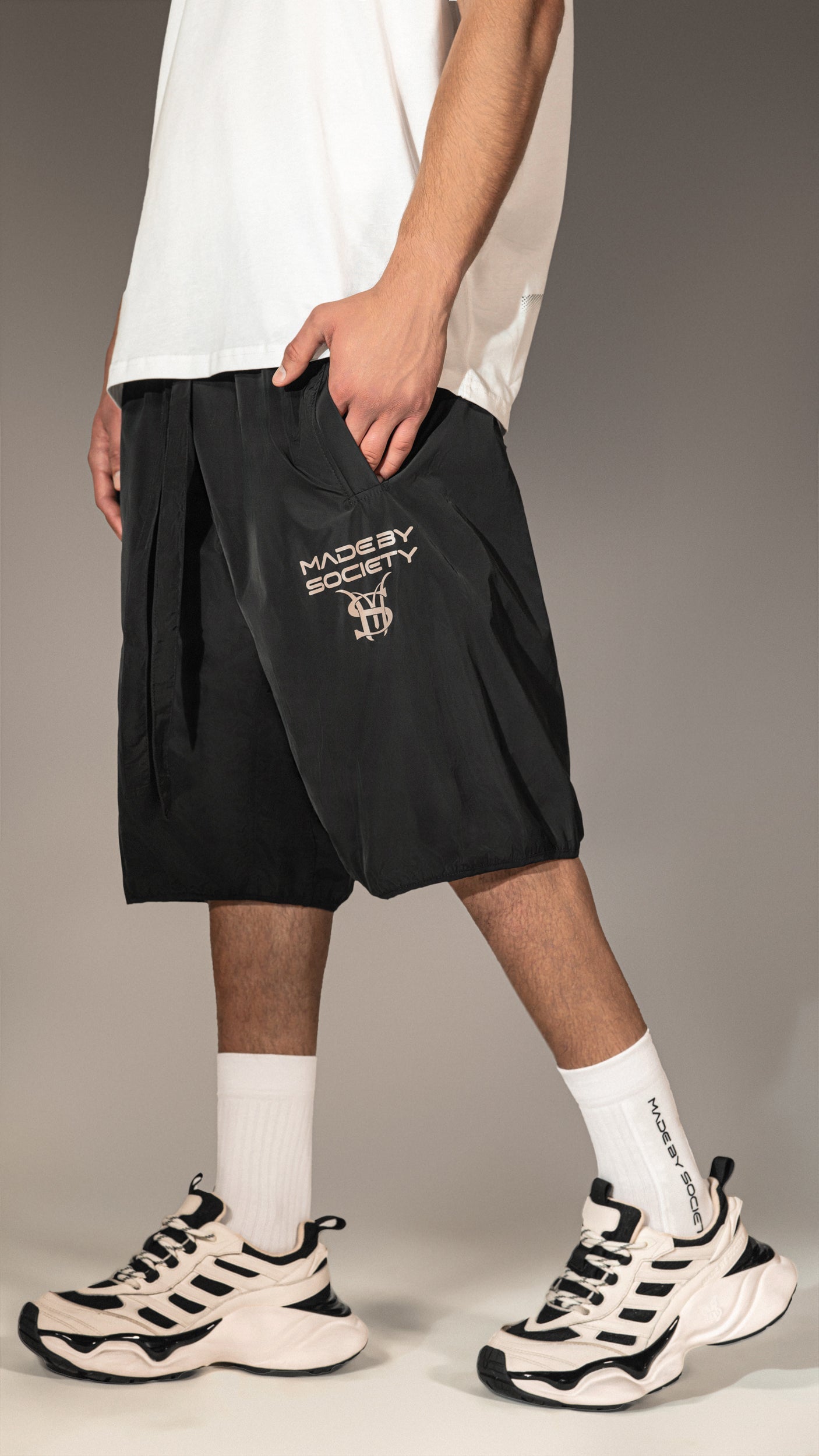 Casual Bermuda Shorts Made by Society - B15613