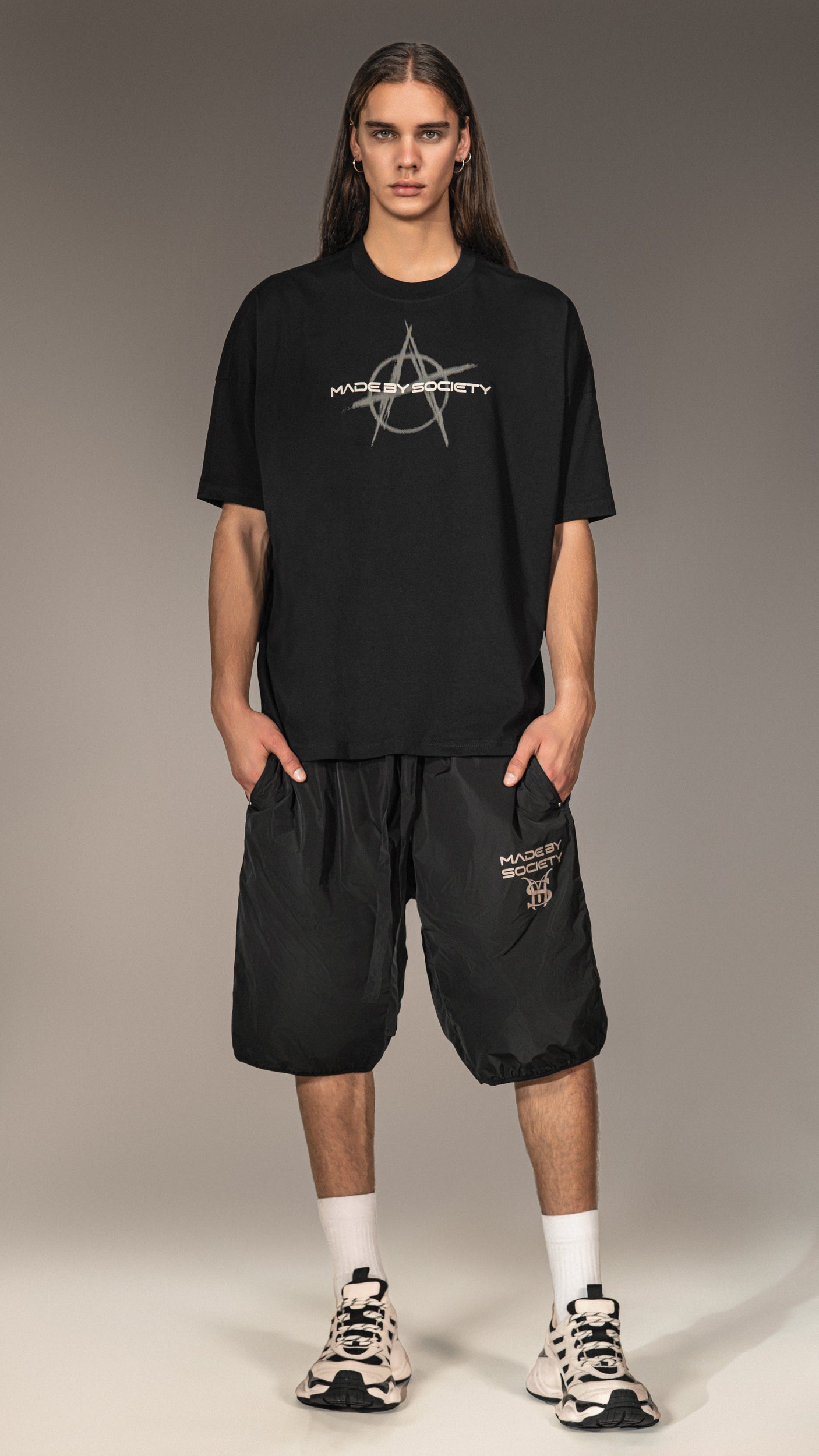 Casual Shorts "Made by society" - B15619