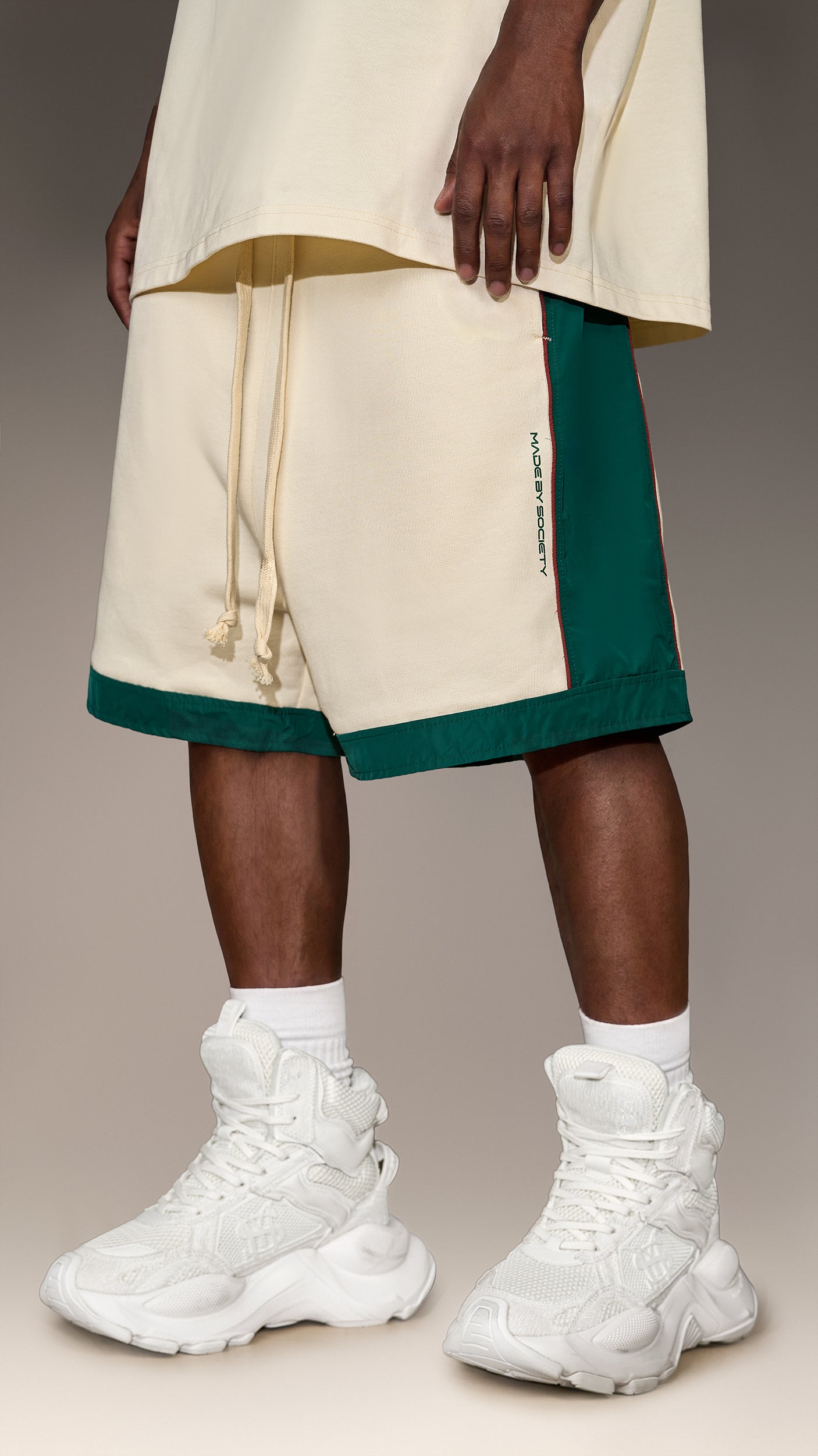 MATRIX UTILITY Bermuda Shorts - B17452