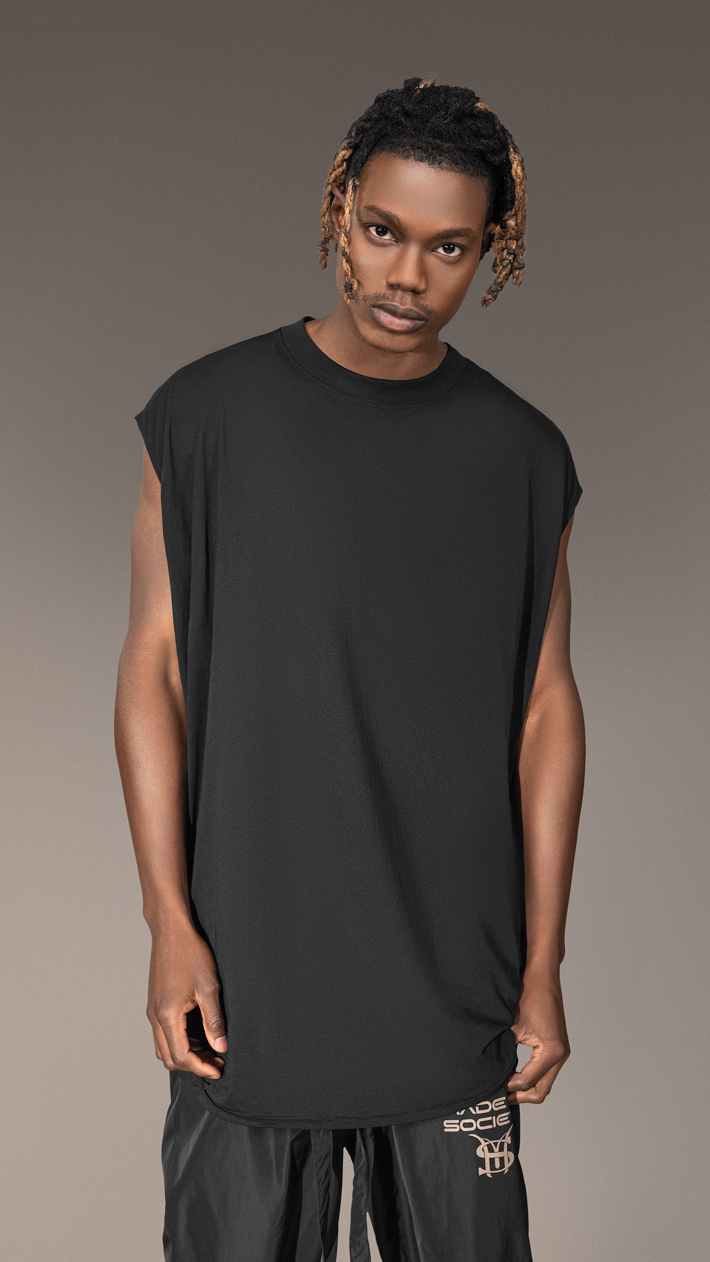 Sleeveless T-Shirt "Made by Society" - T15491