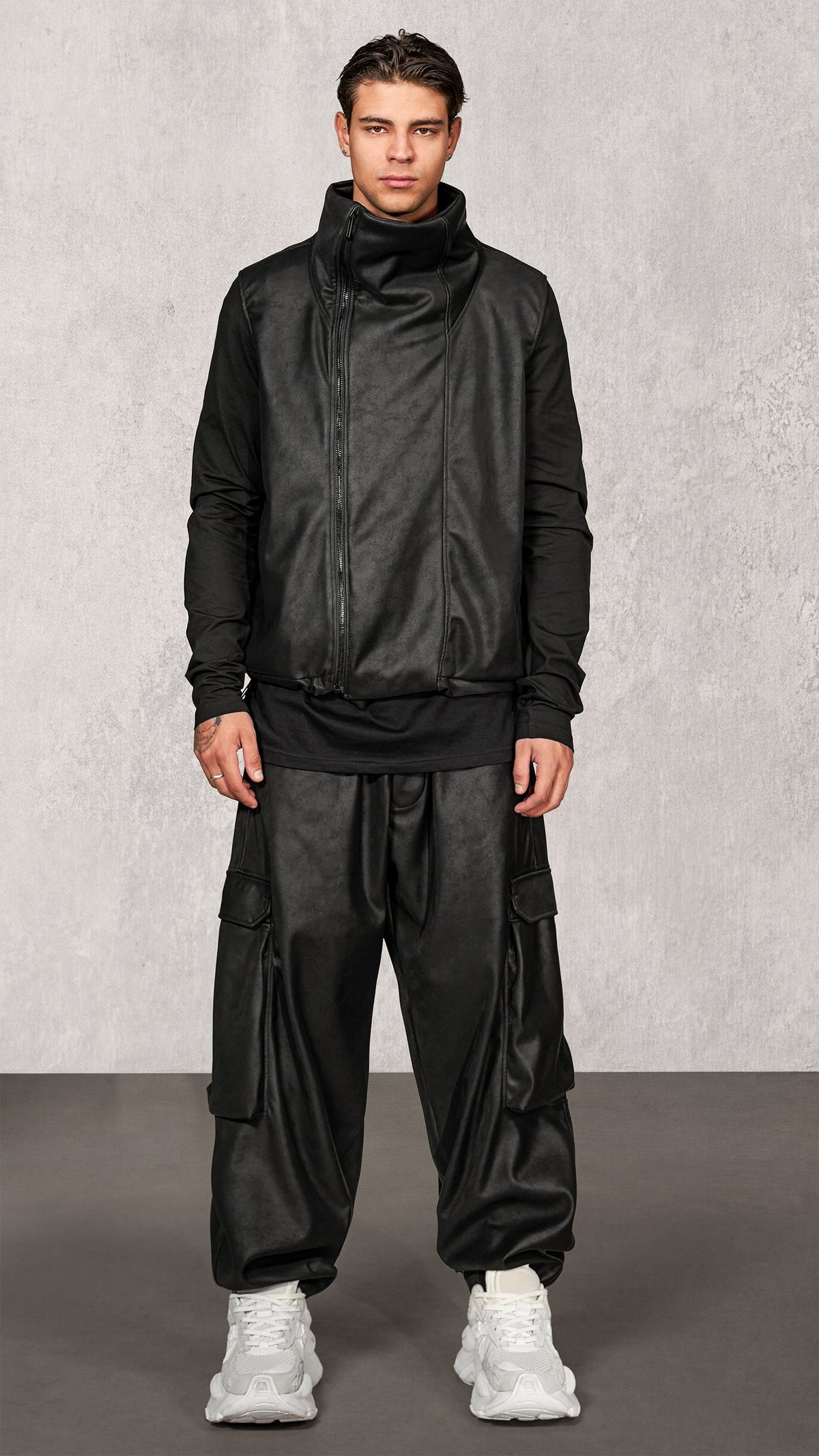 Suture Hoodie - H17910