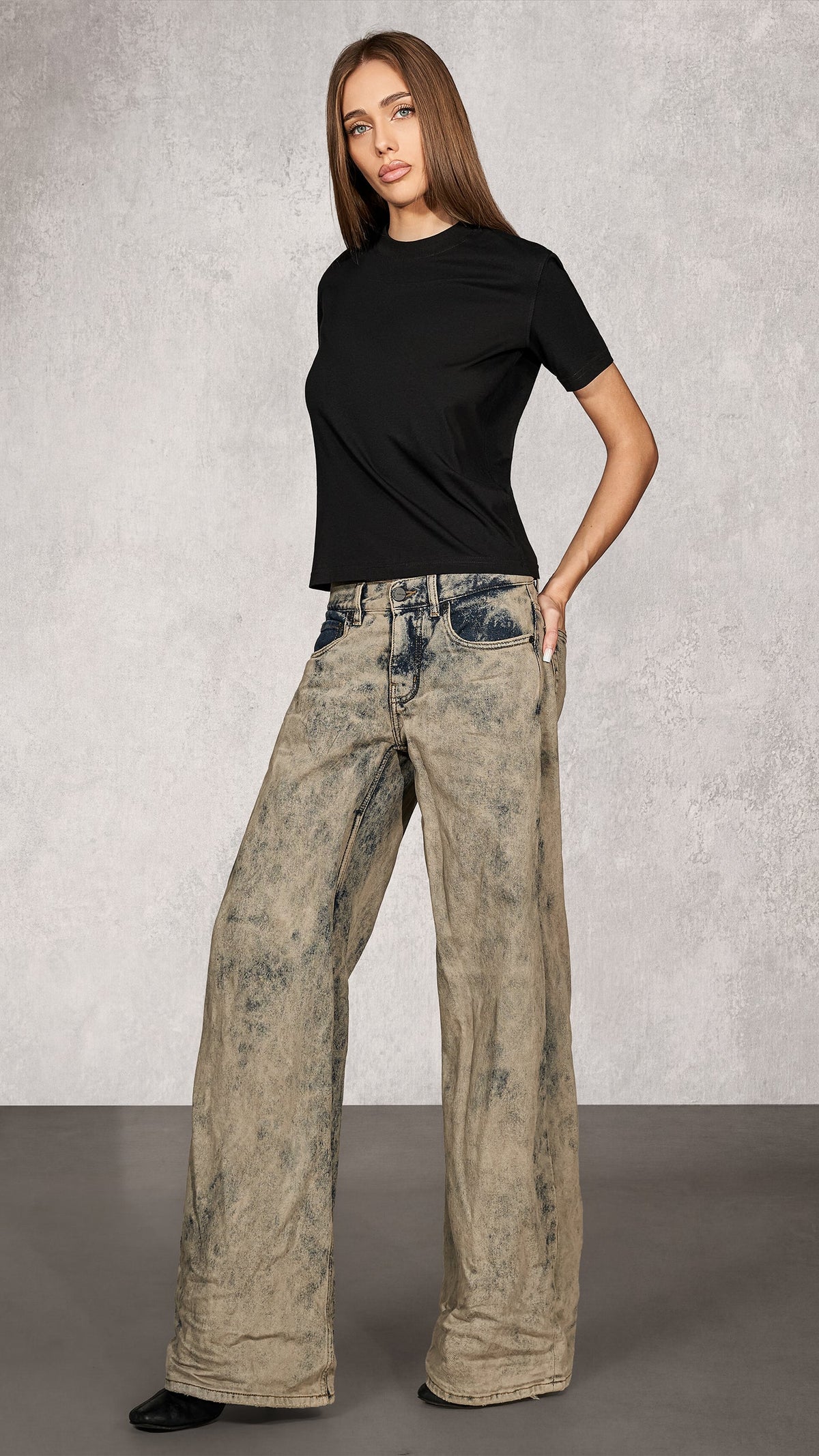 Signature Mark T-Shirt - T27852