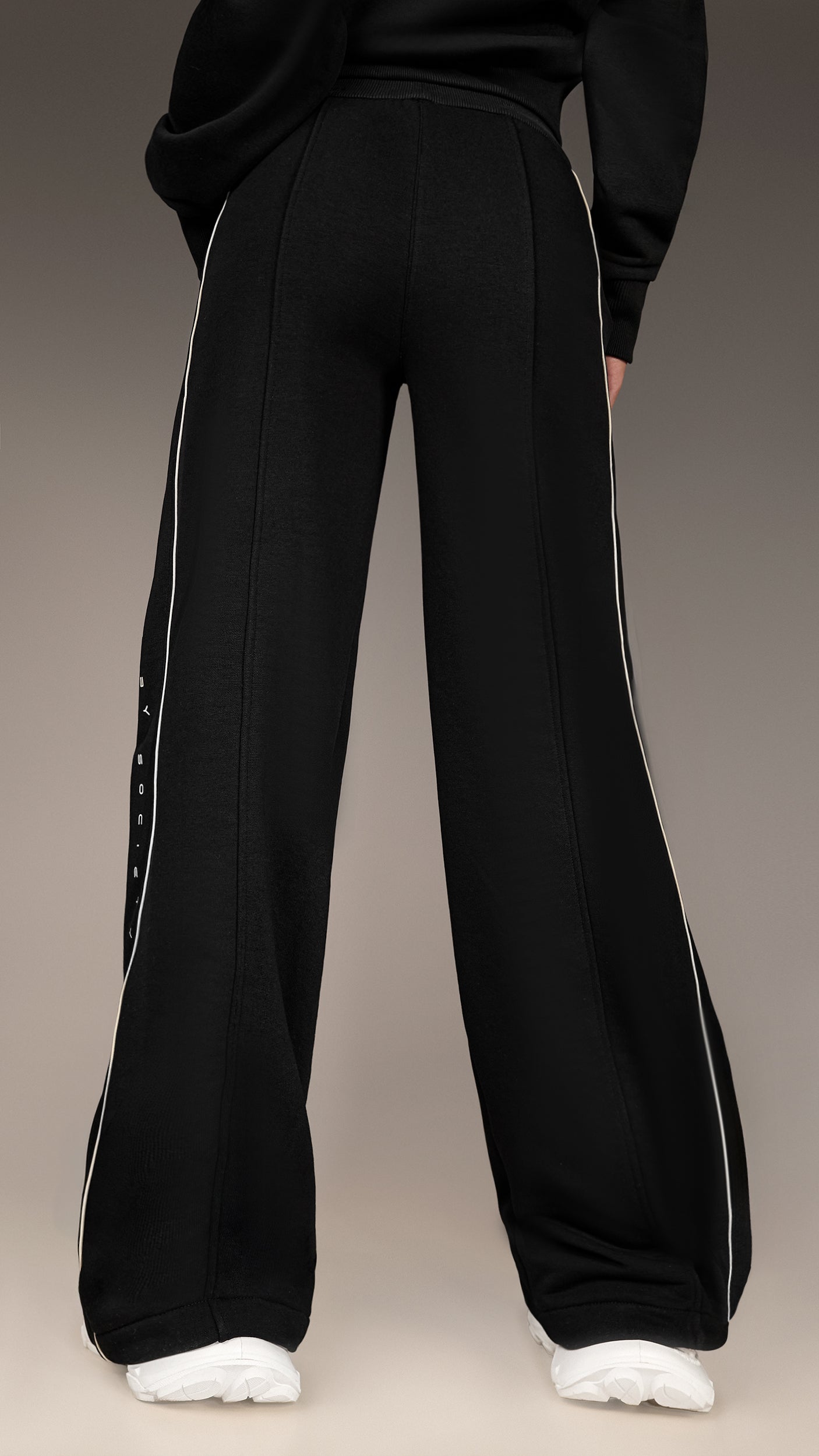 BLOCK SYSTEM Trousers - P27156
