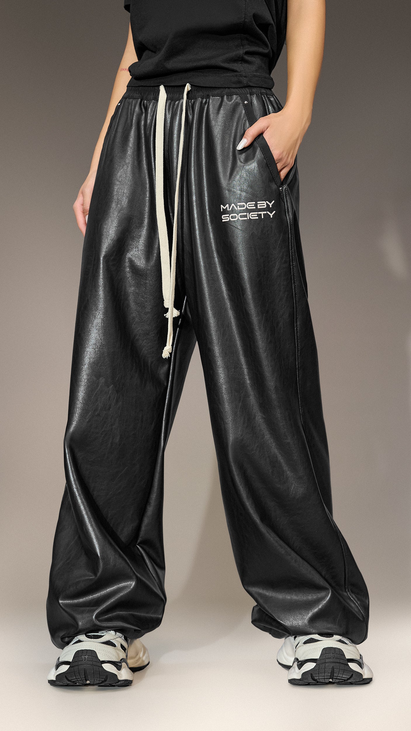 Leather-Effect Pants - P25774