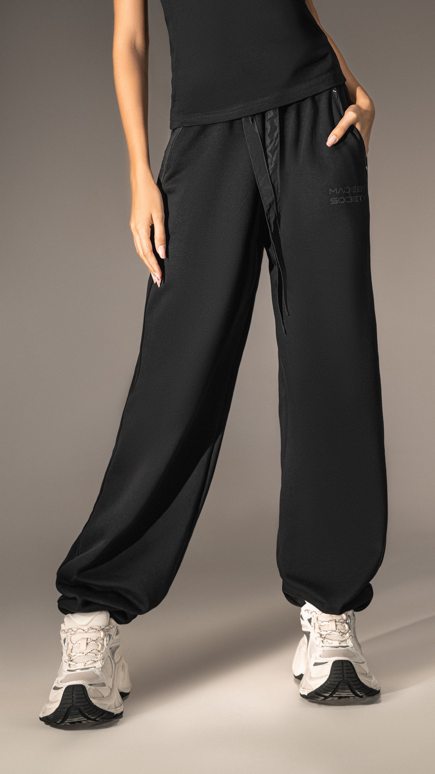 Wide-Leg Pants "Made by Society" - P25701