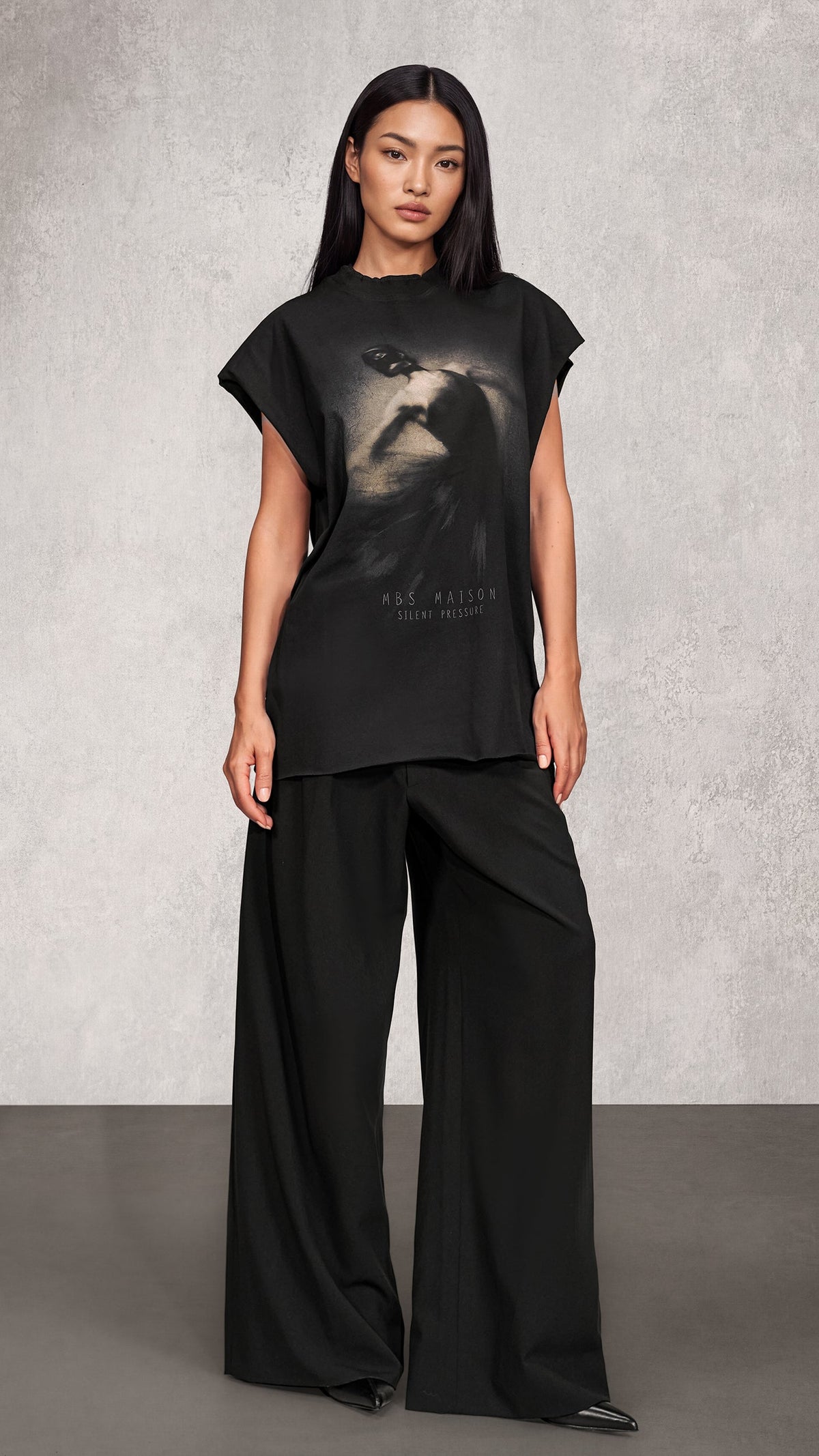 La Silhouette T-Shirt - T27901