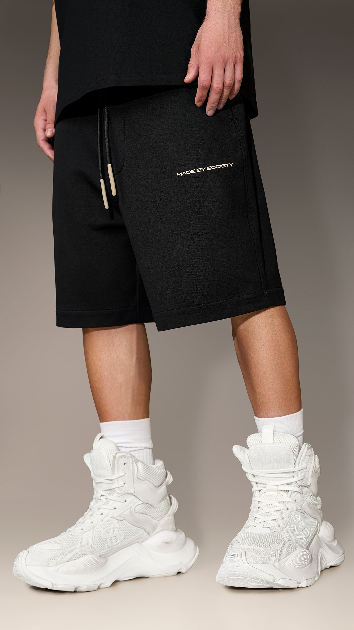 CONCRETE SHELL Bermuda Shorts - B17366