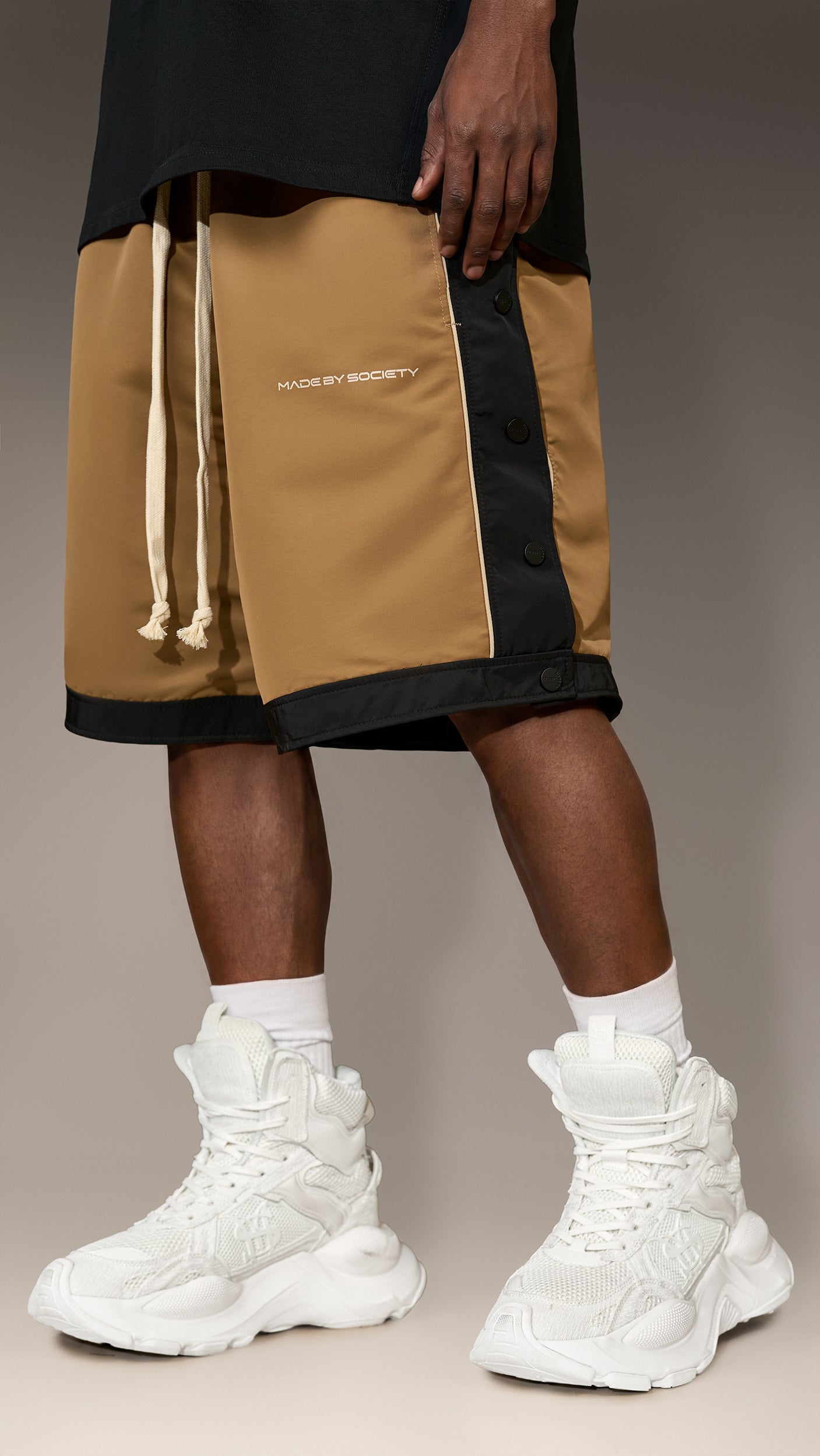 GHOST-CODE Bermuda Shorts - B17347