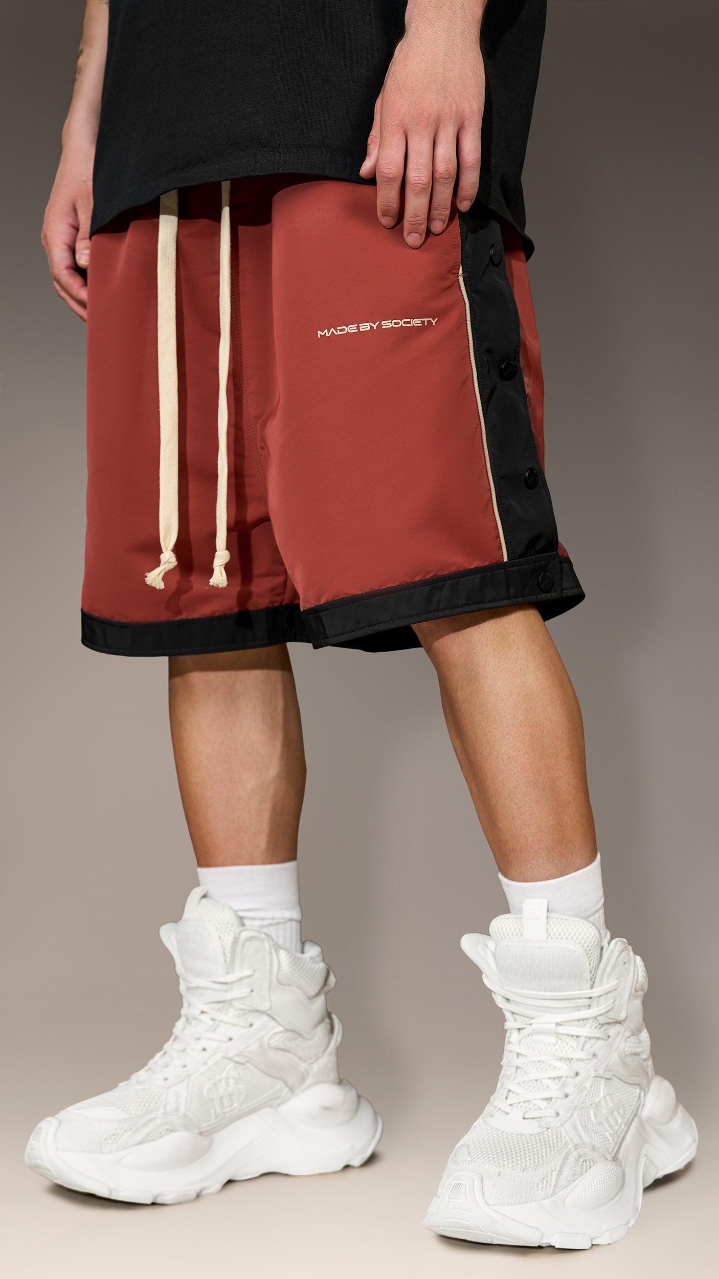 DATA-DUST Bermuda Shorts - B17345