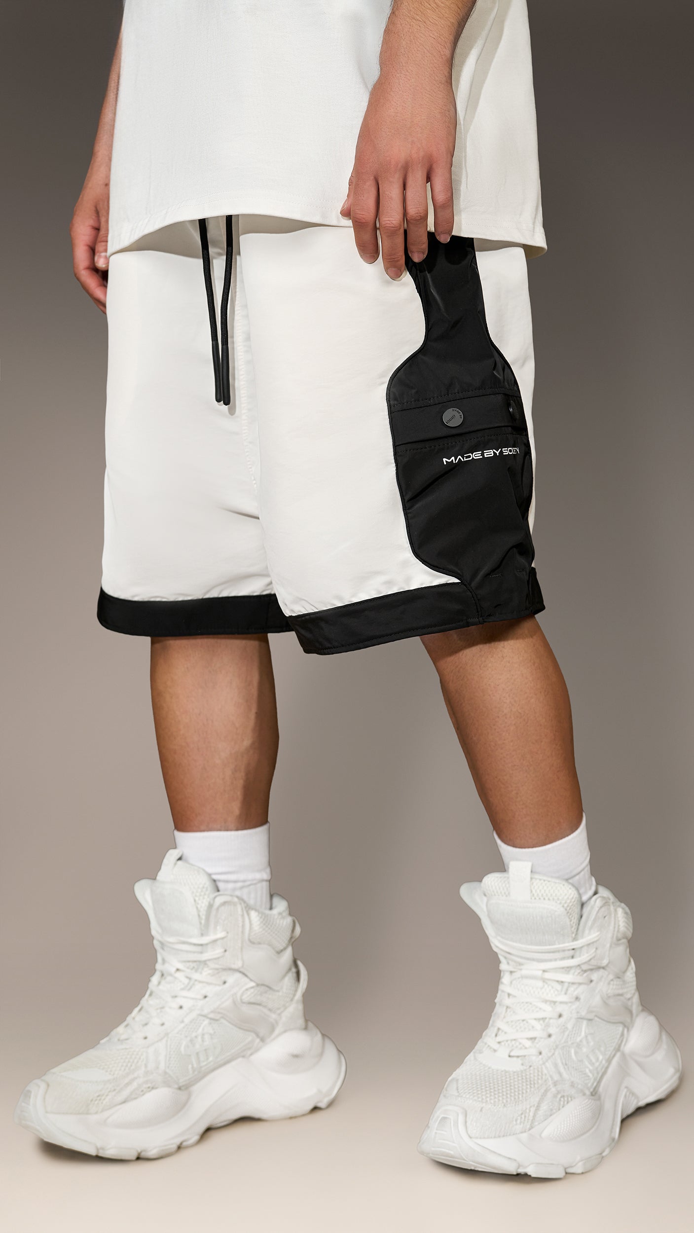 TURBULENCE Bermuda Shorts - B17312