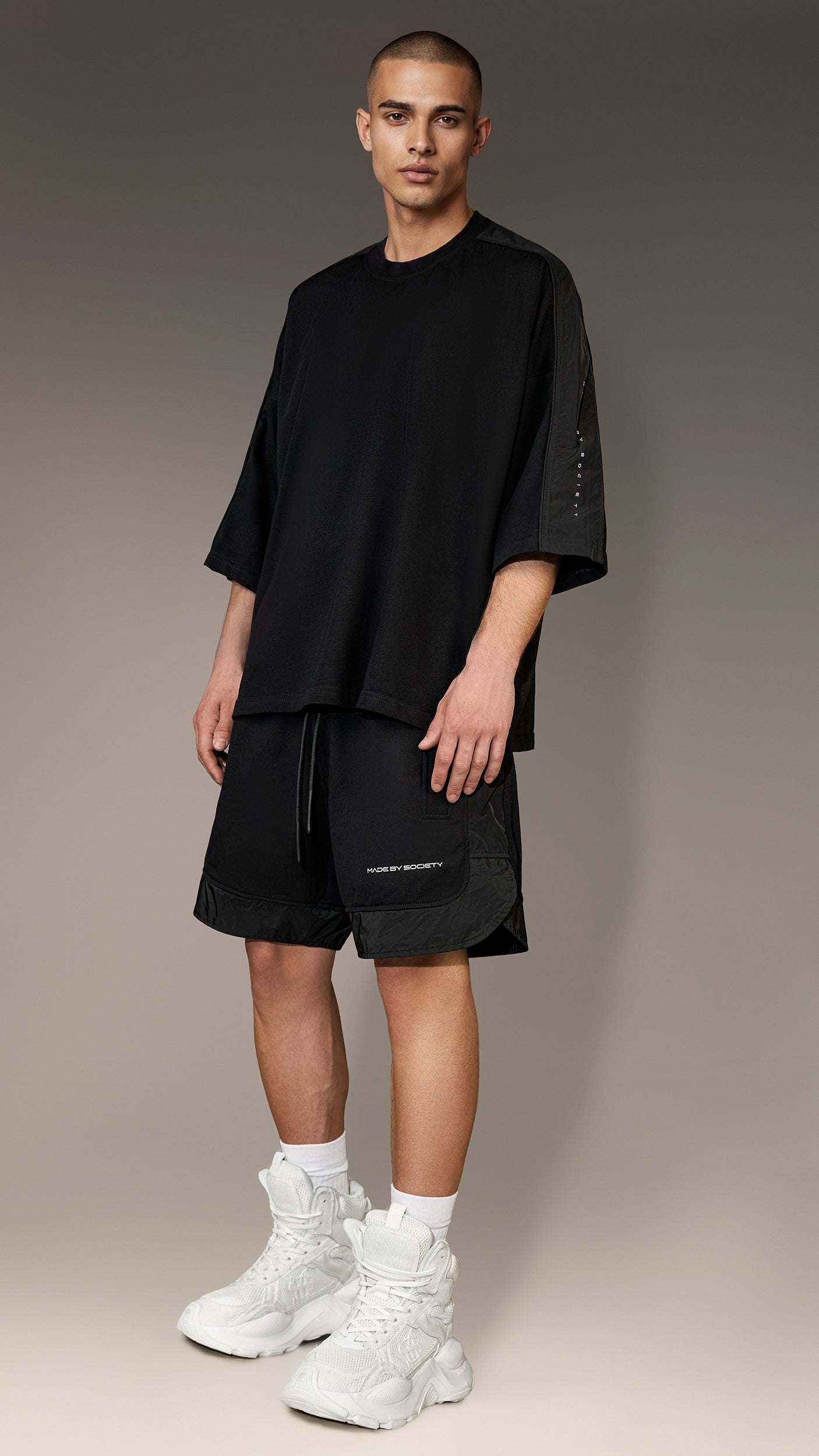 PILLAR WIDE Bermuda Shorts - B17395