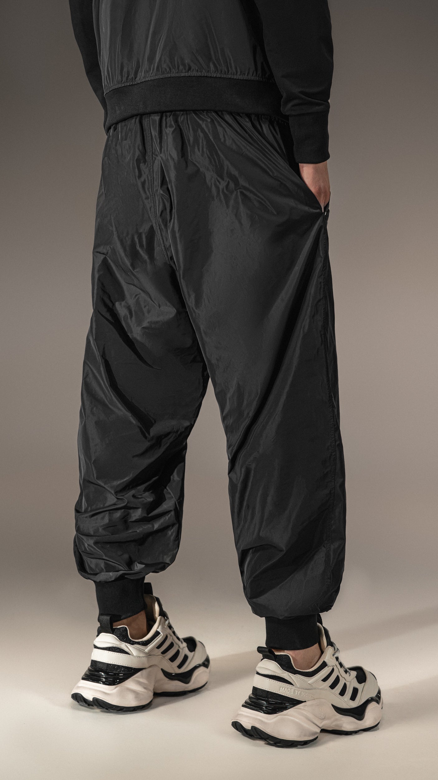 Pants "Made by Society" with Elastic Waistband – P15618